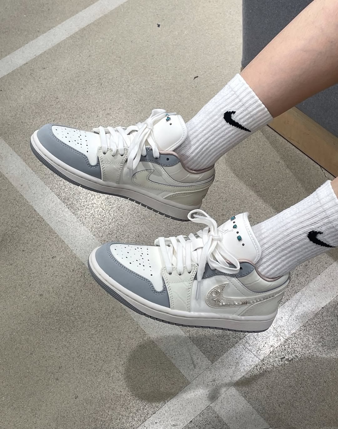 1806 - Giày Nike Air Jordan 1 Low Sail Soft Pearl IH7323-100 [HÀNG CHÍNH HÃNG]