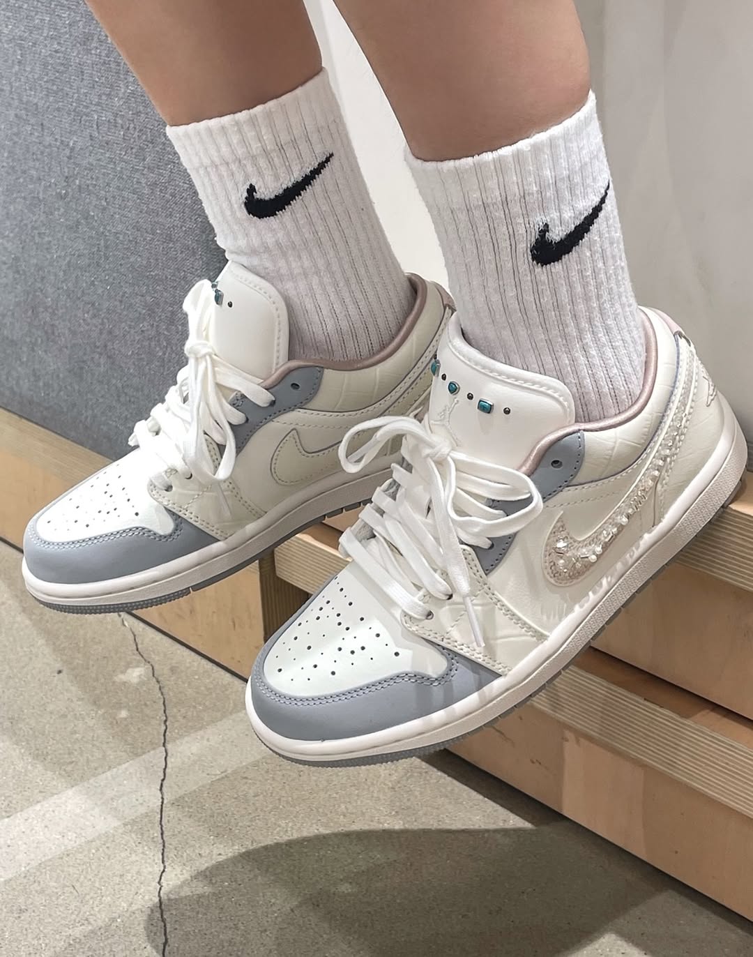 1806 - Giày Nike Air Jordan 1 Low Sail Soft Pearl IH7323-100 [HÀNG CHÍNH HÃNG]