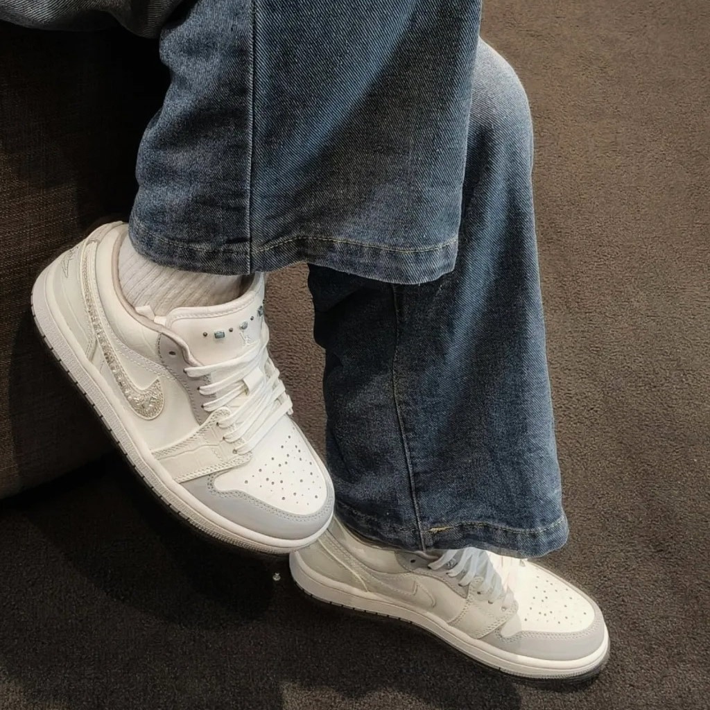 1806 - Giày Nike Air Jordan 1 Low Sail Soft Pearl IH7323-100 [HÀNG CHÍNH HÃNG]