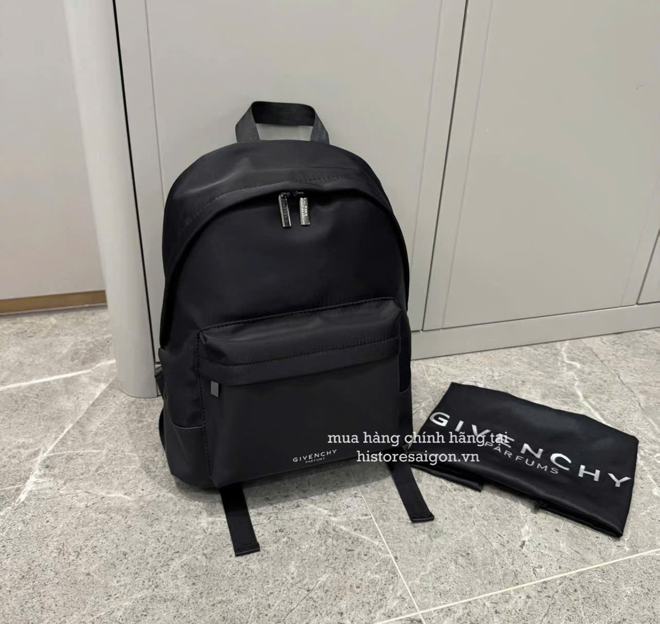 1809 - Balo Givenchy VIP Gift Black 35x30x12cm (Gift Hãng Tặng Khách VIP) [HÀNG CHÍNH HÃNG]