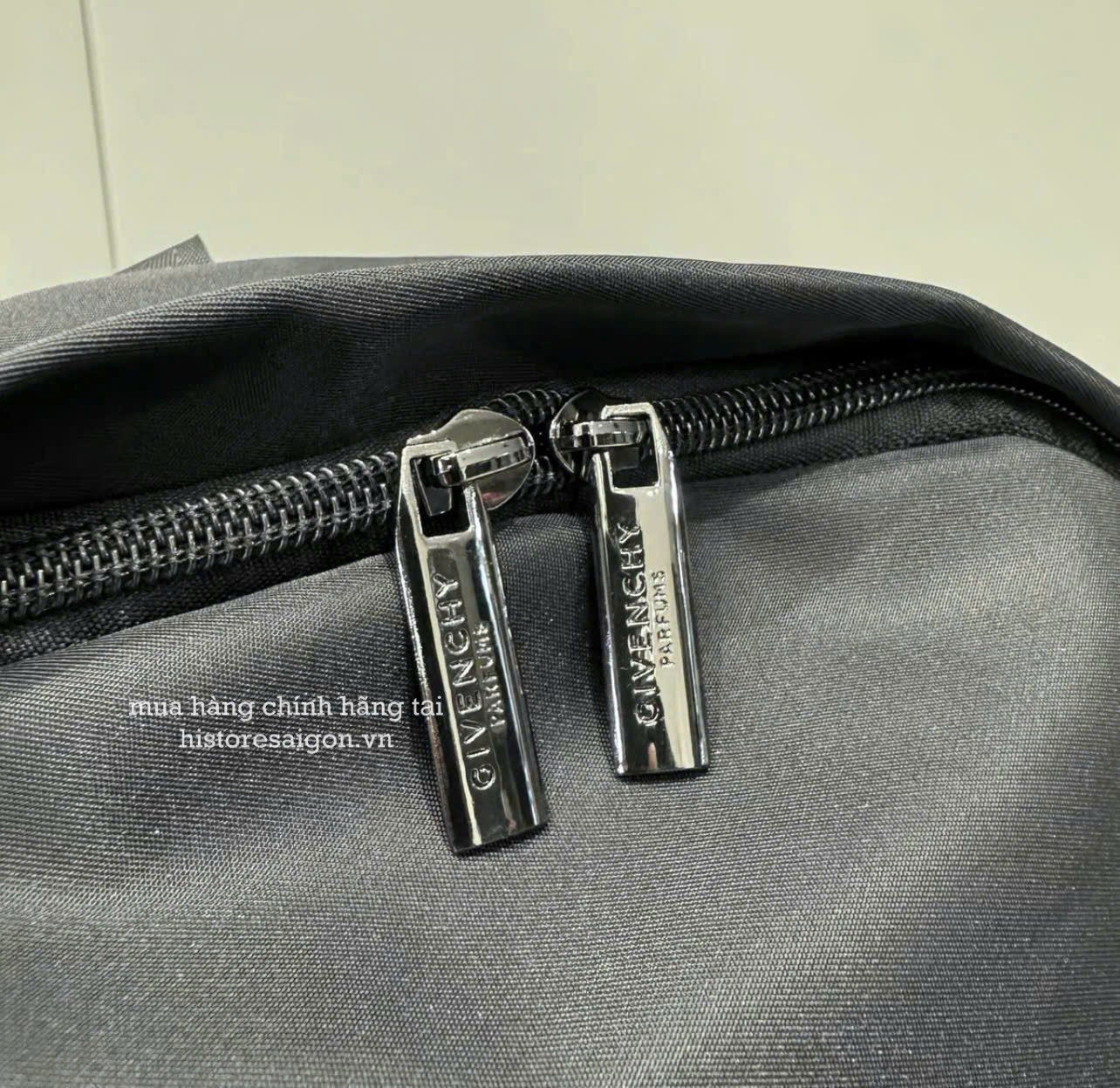 1809 - Balo Givenchy VIP Gift Black 35x30x12cm (Gift Hãng Tặng Khách VIP) [HÀNG CHÍNH HÃNG]