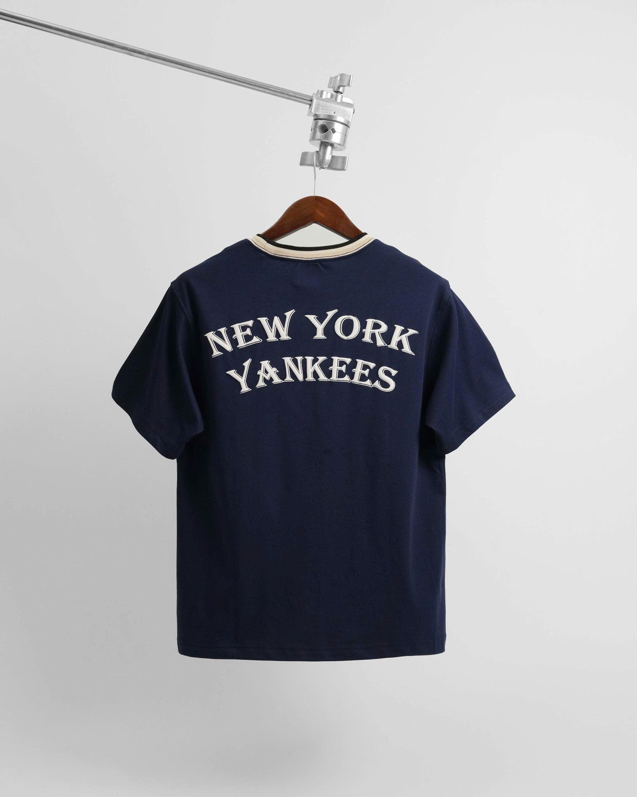 1924 - Áo New Era NY New York Yankees - Xanh Navy Viền Cổ Trắng 10932098	 [HÀNG CHÍNH HÃNG]