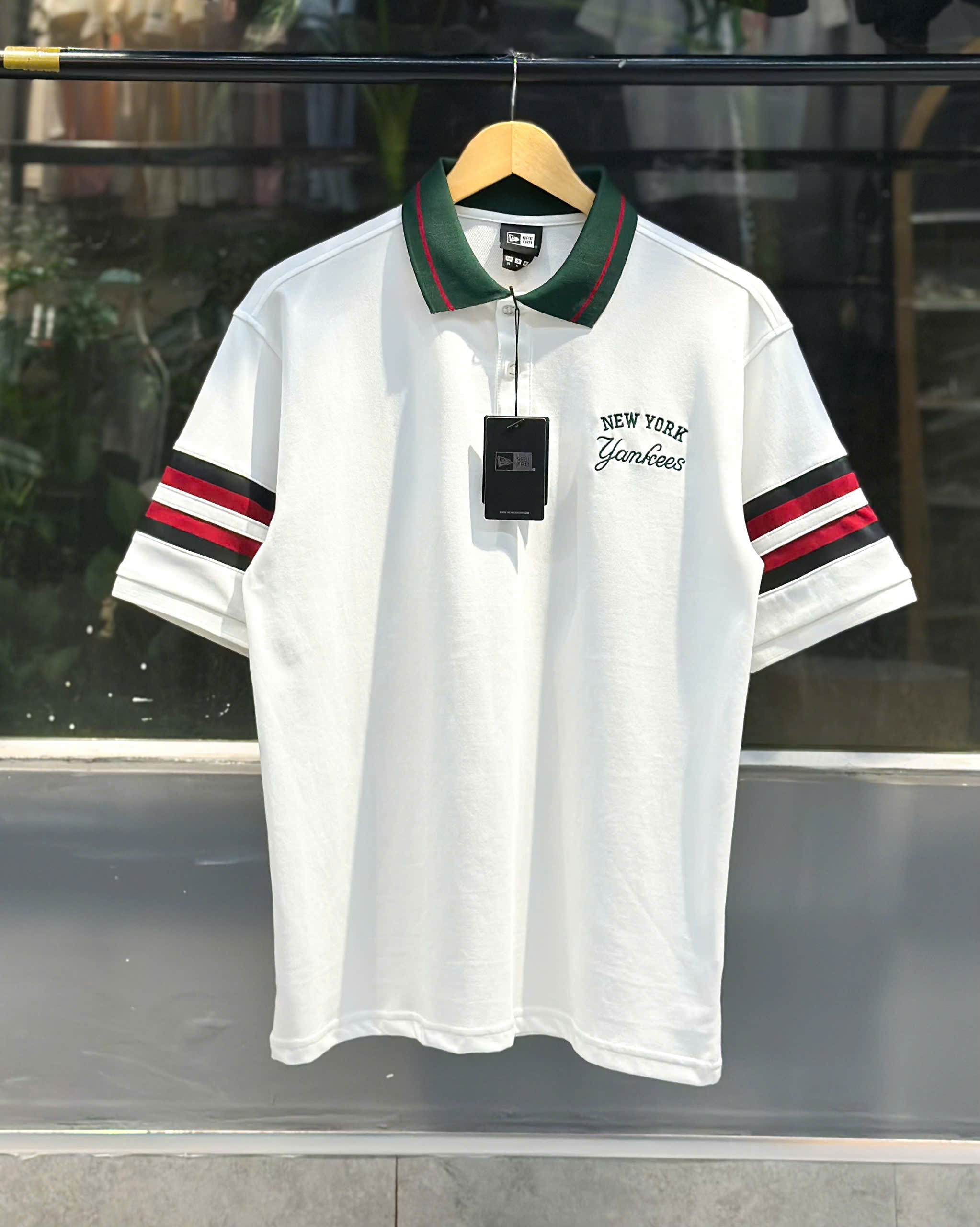 1884 - Áo New Era Polo NY Trắng Cổ Xanh [HÀNG CHÍNH HÃNG]