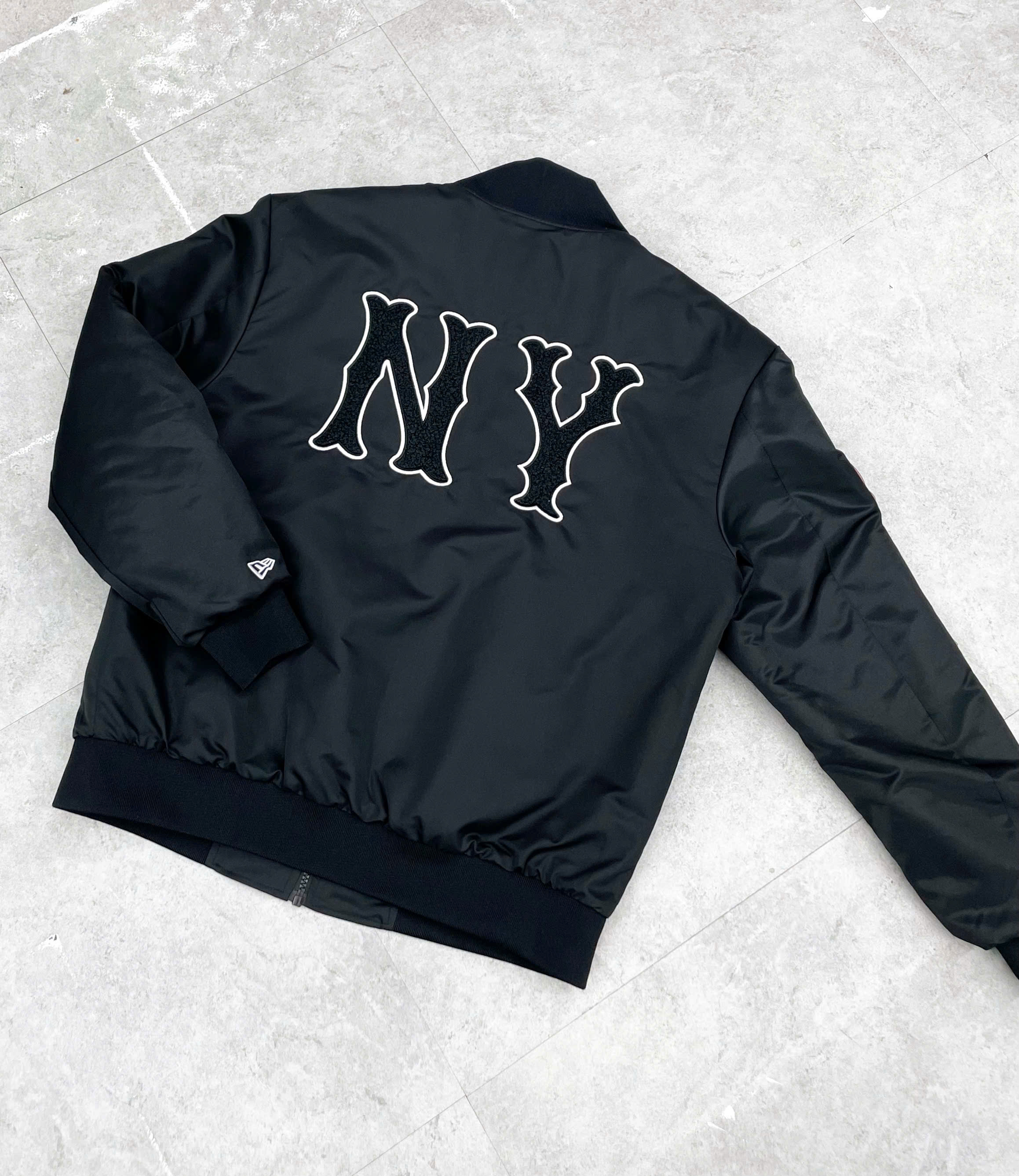 1916 - Áo Bomber New Era NY Big Logo Đen [HÀNG CHÍNH HÃNG]