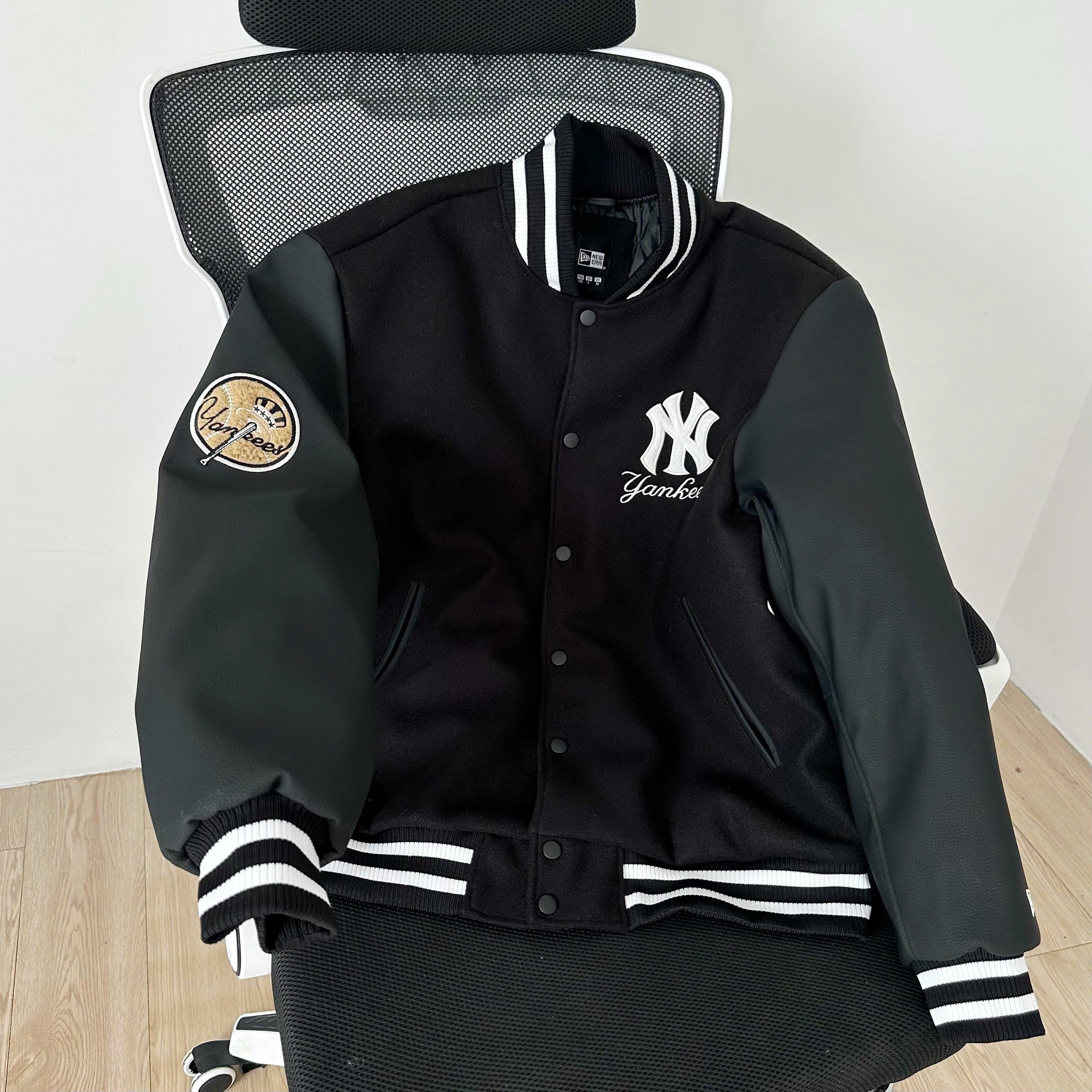 1931 - Áo Bomber Varsity New Era NY Yankee - Đen Logo Tròn [HÀNG CHÍNH HÃNG]