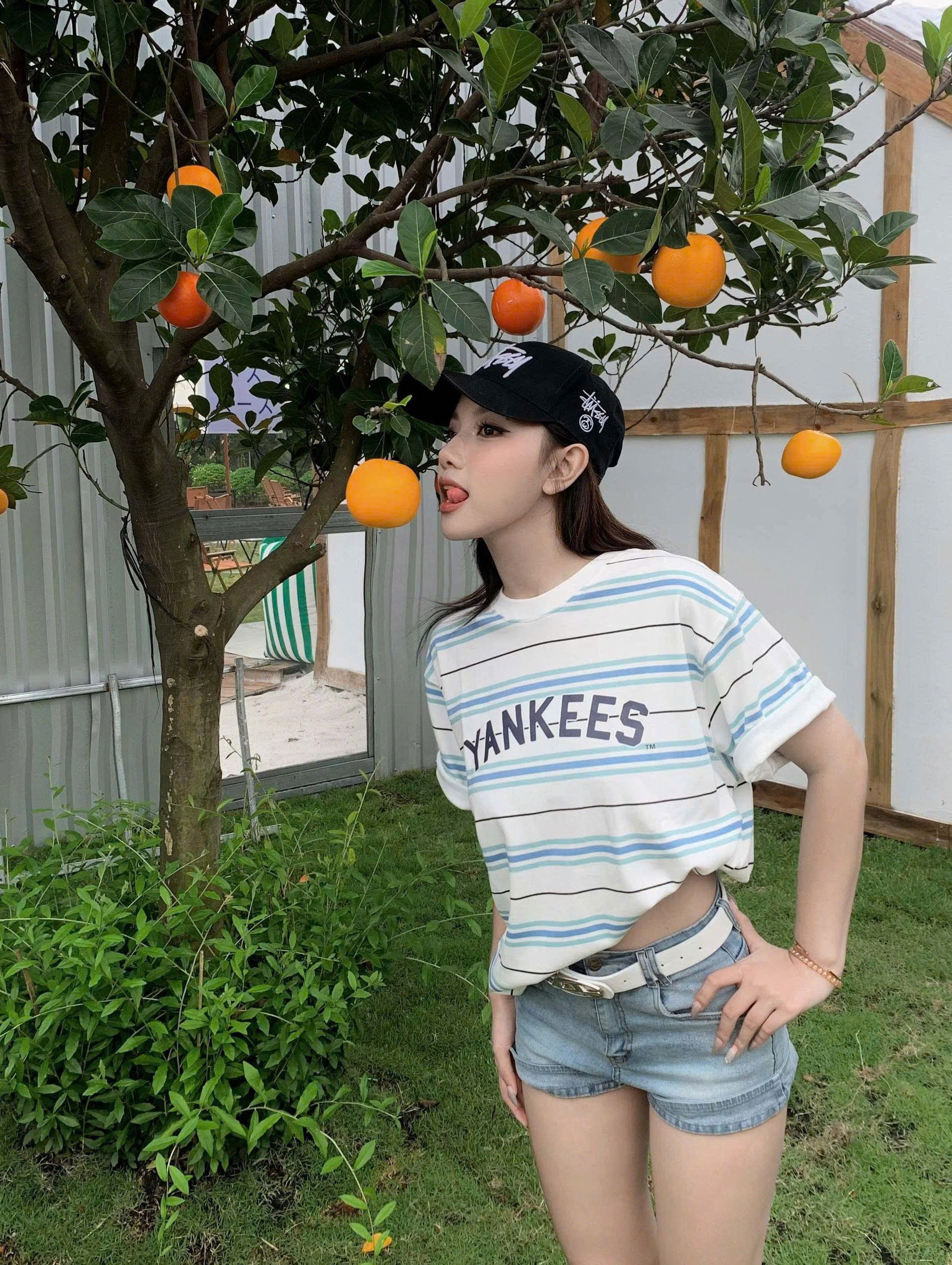 1945 - Áo New Era New York Yankees - Trắng Sọc Xanh Dương [HÀNG CHÍNH HÃNG]