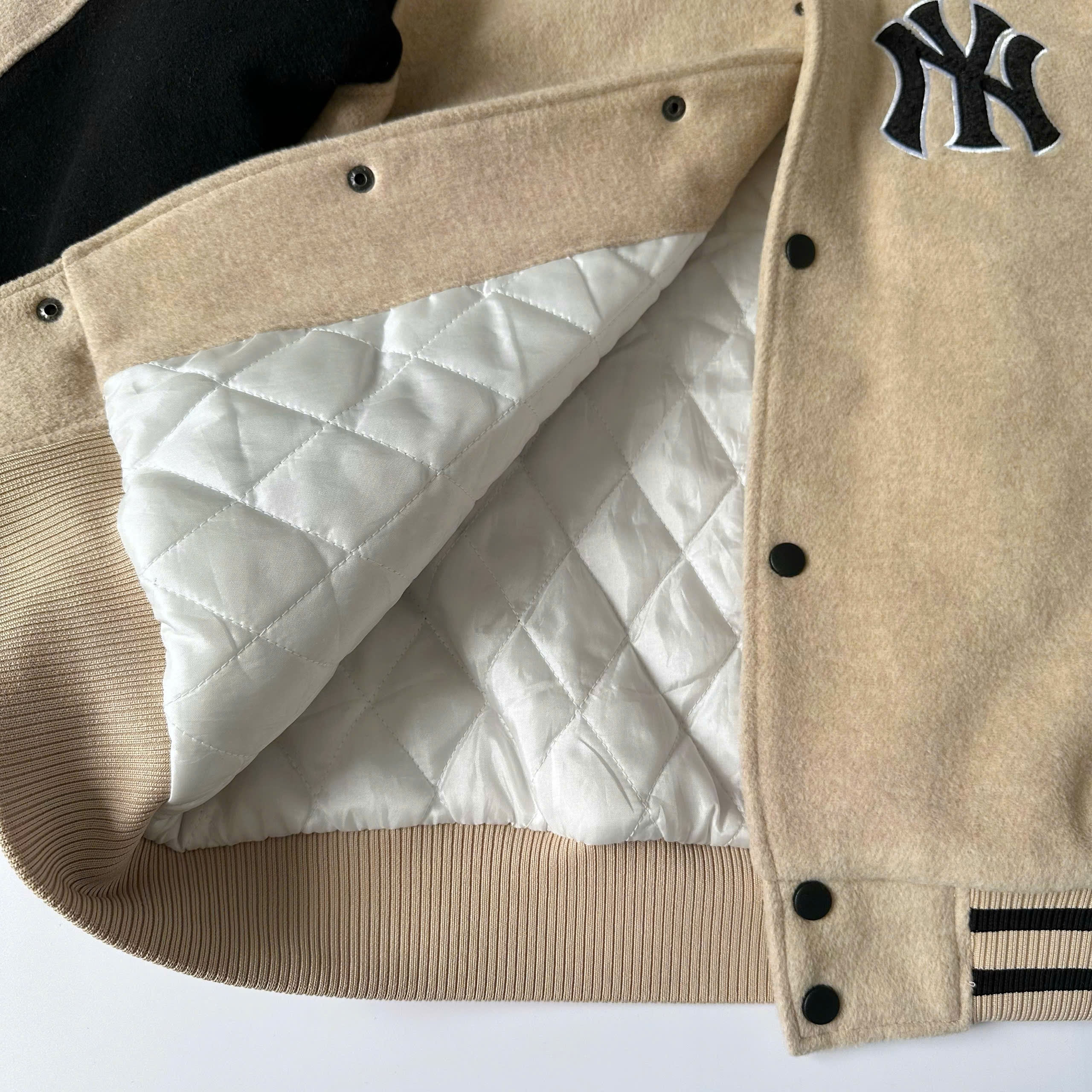 1969 - Áo Bomber New Era Nỉ New York Yankee - Tay Nâu Đen NY [HÀNG CHÍNH HÃNG]