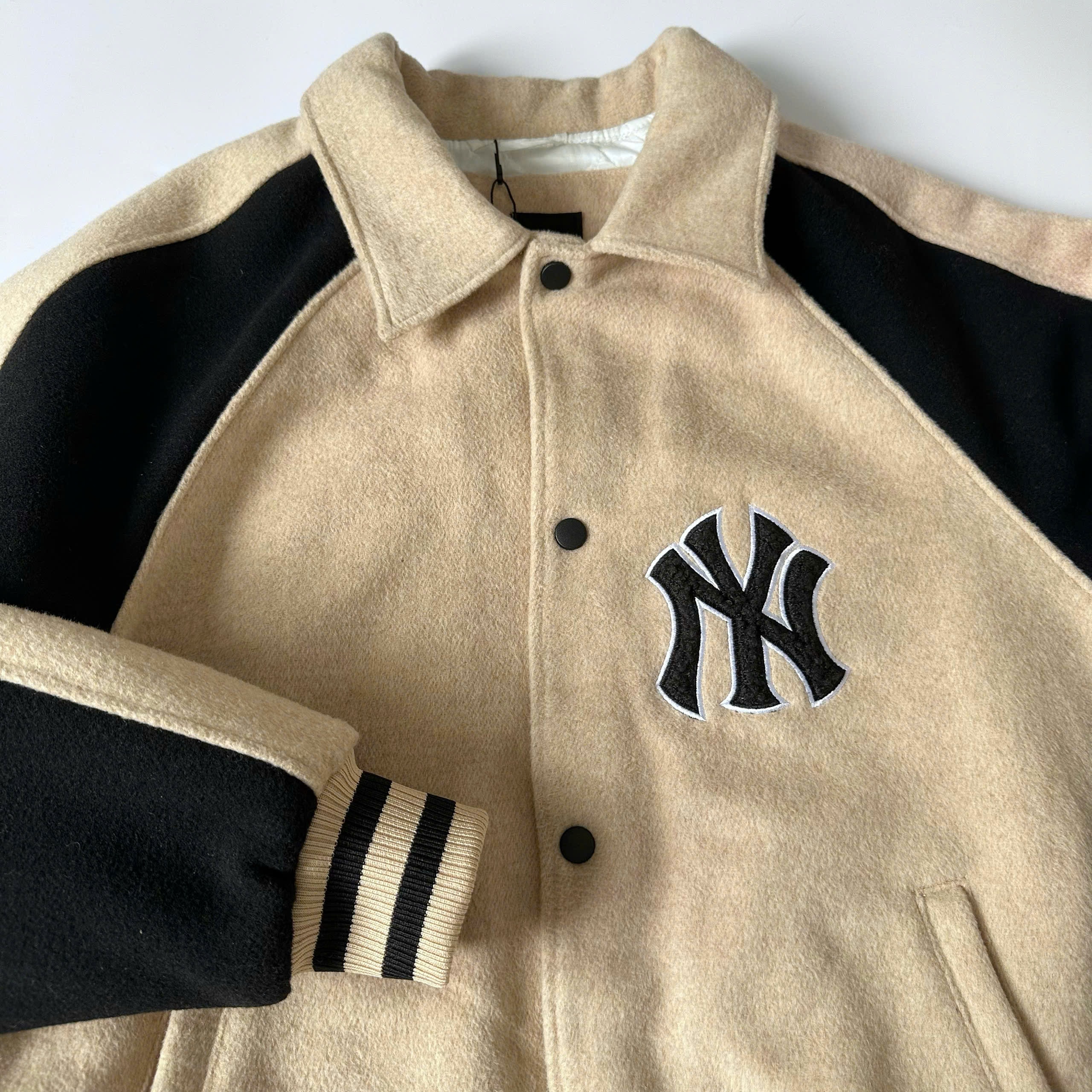1969 - Áo Bomber New Era Nỉ New York Yankee - Tay Nâu Đen NY [HÀNG CHÍNH HÃNG]