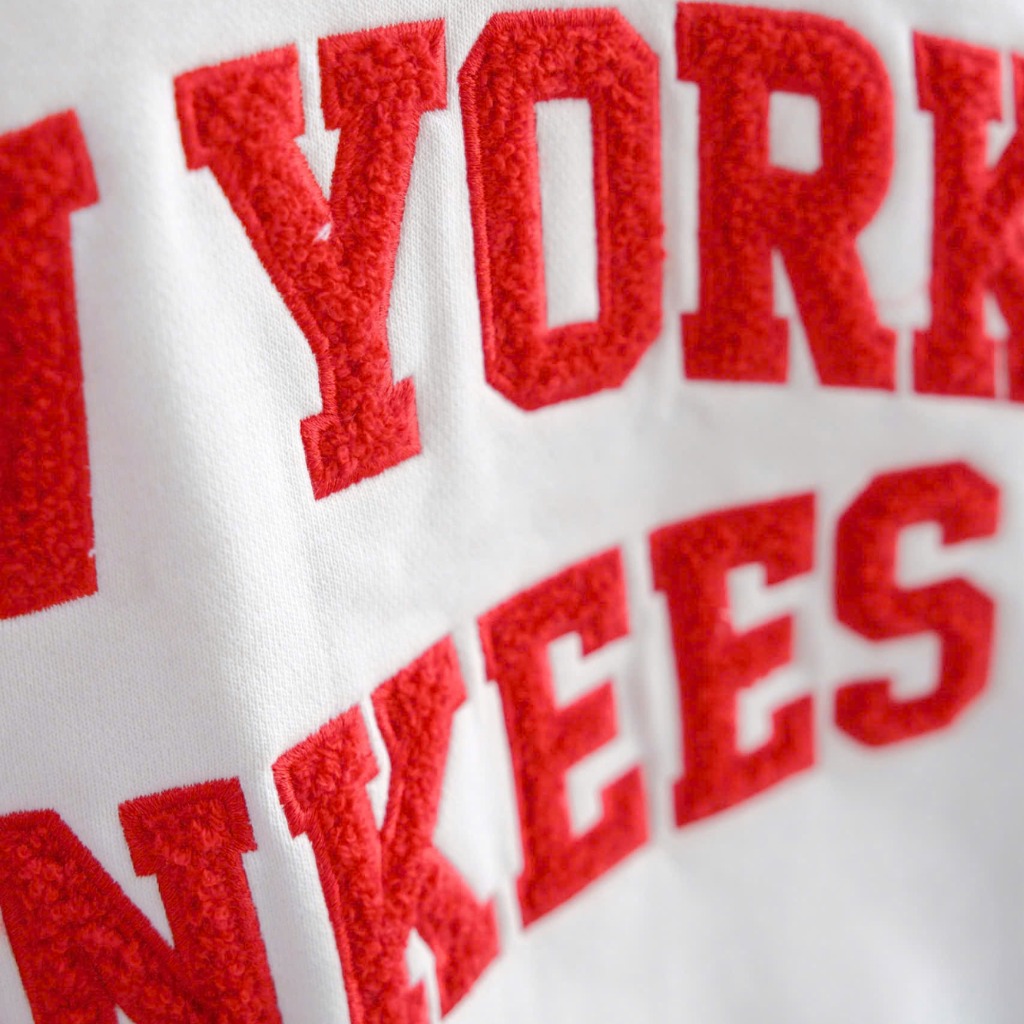 2026 - Áo Sweater New Era New York Yankee Trắng Kem Chữ Đỏ [HÀNG CHÍNH HÃNG]