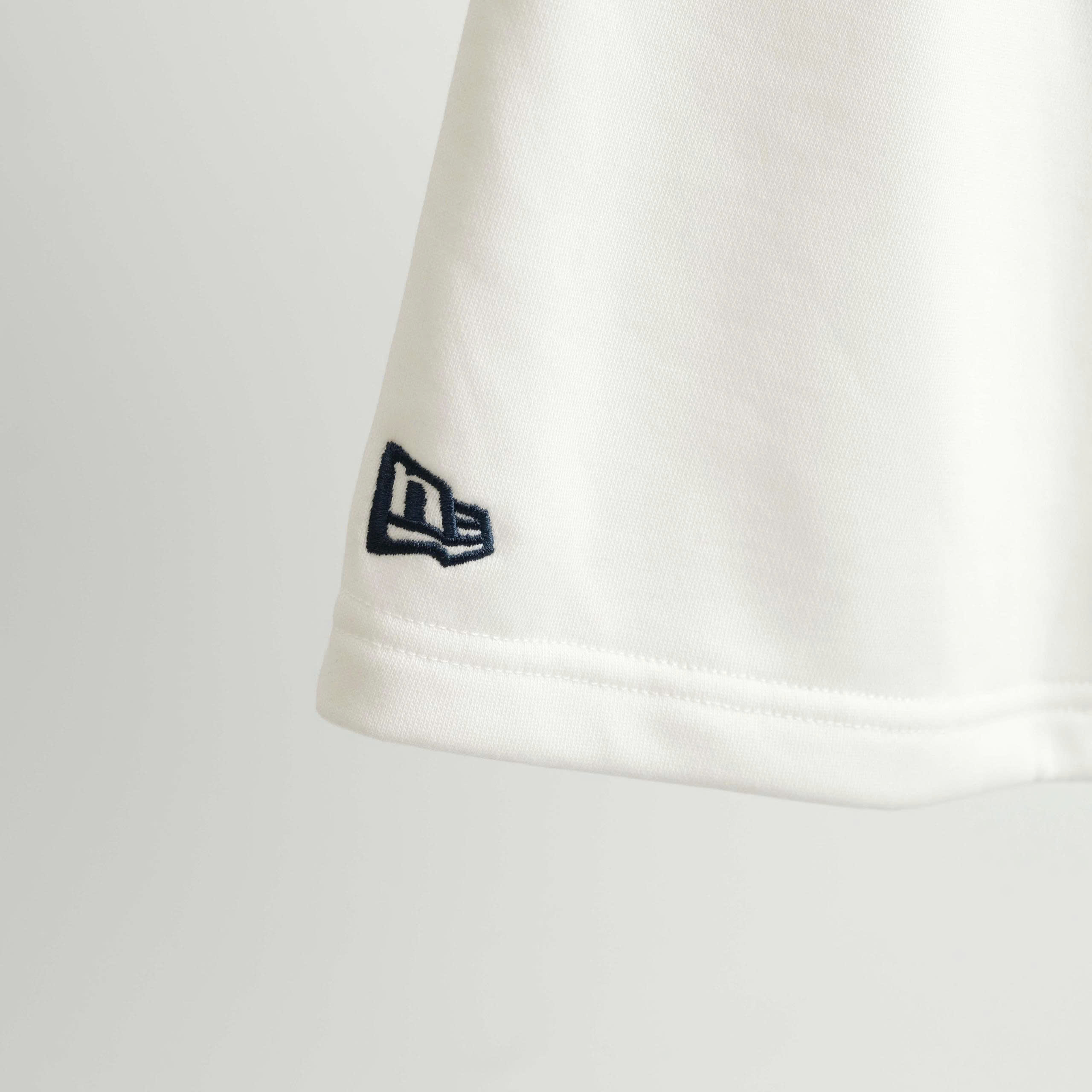 2069 - Quần New Era LA Baseball Mini Trắng [HÀNG CHÍNH HÃNG]