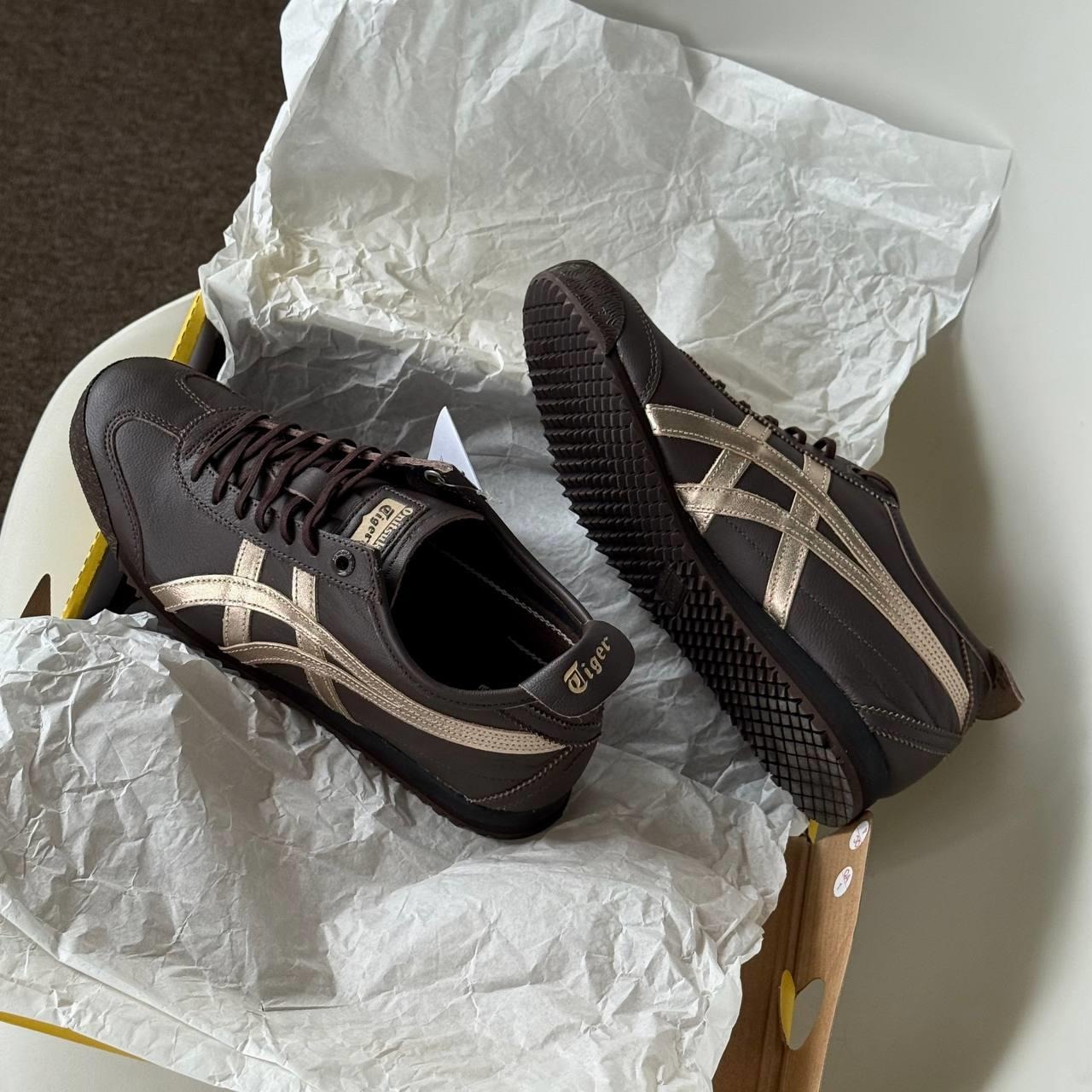 2121 - Giày Onitsuka Tiger SD Brown 1183A872-204 [HÀNG CHÍNH HÃNG]