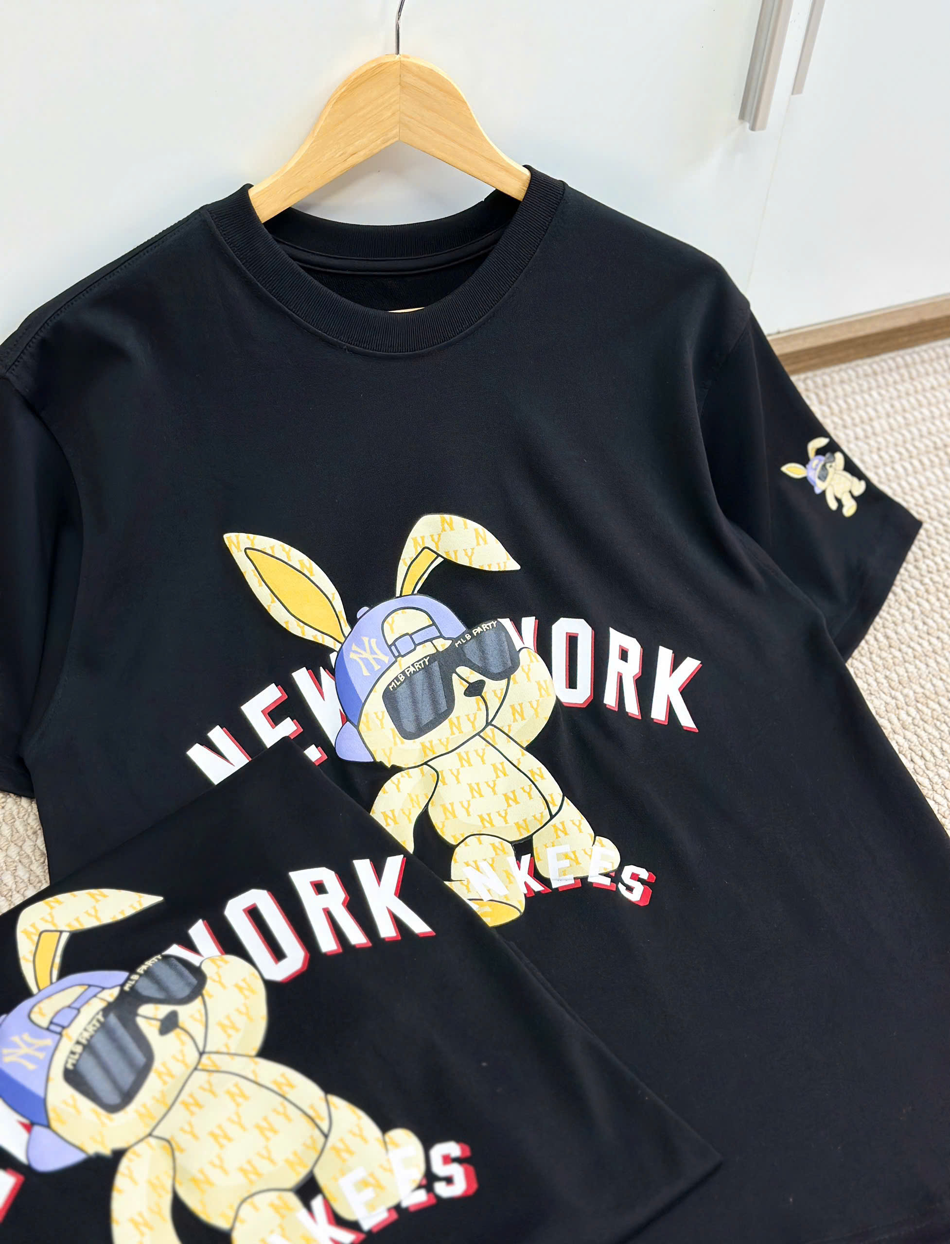 2740 - Áo New Era NY New York Thỏ Mono Đen [HÀNG CHÍNH HÃNG]