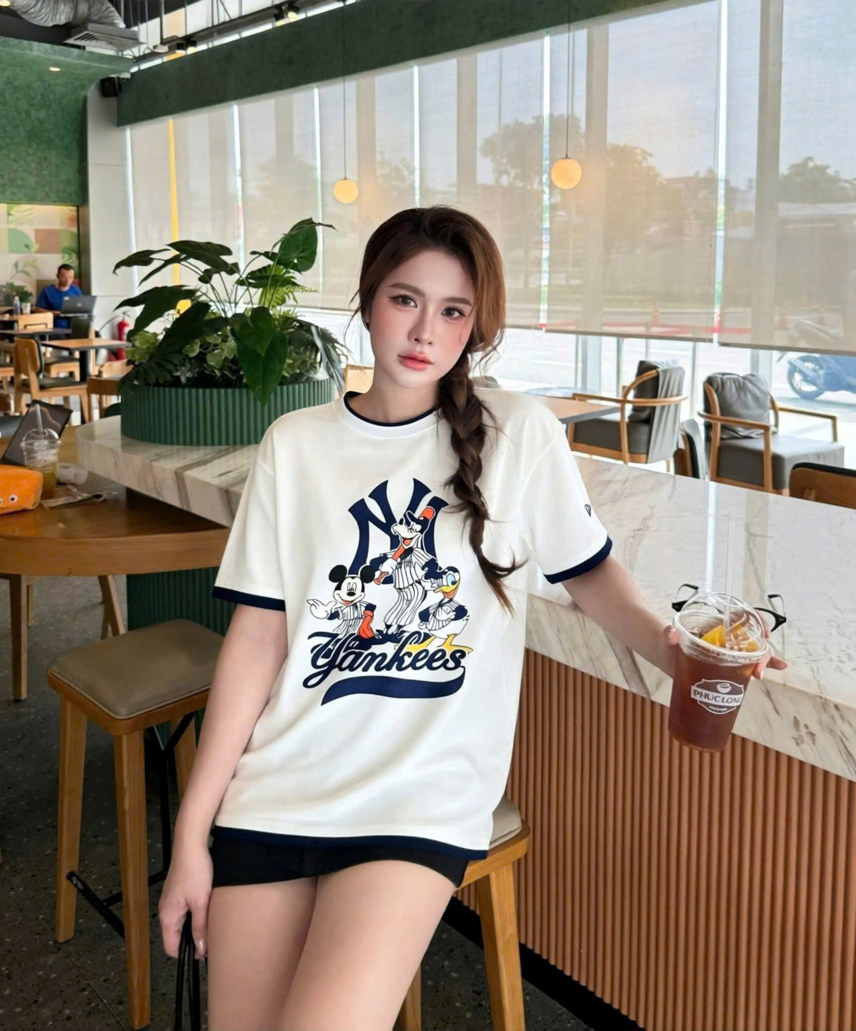 2755 - Áo New Era NY Mickey Family Trắng Kem [HÀNG CHÍNH HÃNG]