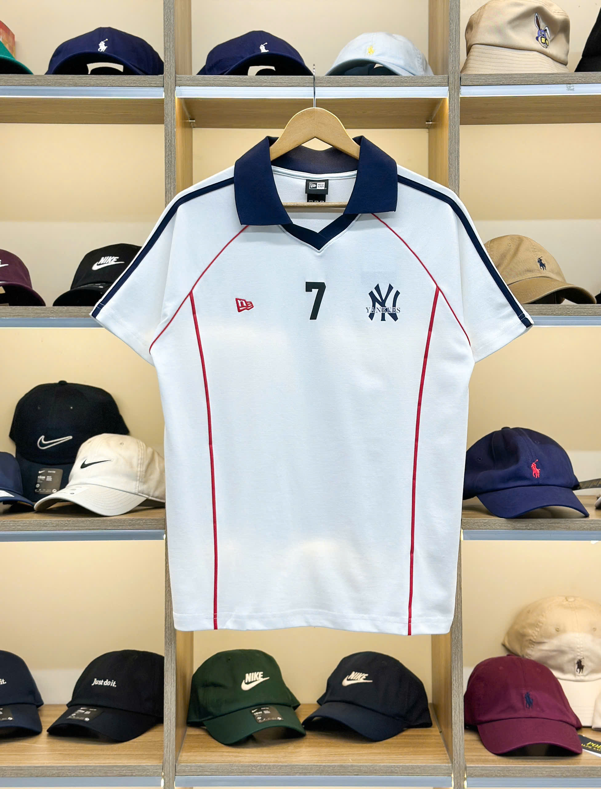 2761 - Áo Polo New Era NY 7 Trắng Kem [HÀNG CHÍNH HÃNG]