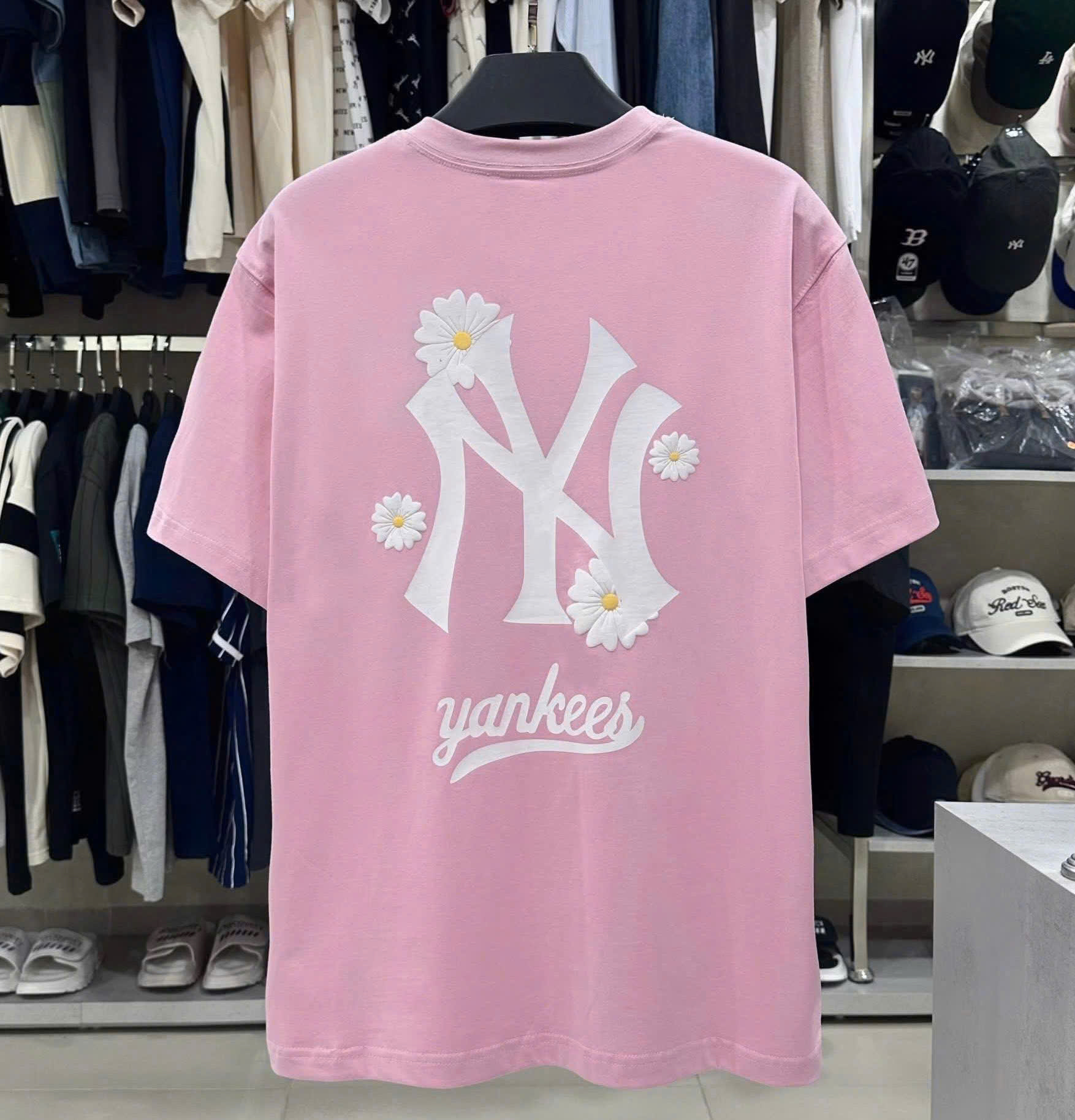 2757 - Áo New Era NY Hoa Cúc Daisy Hồng [HÀNG CHÍNH HÃNG]