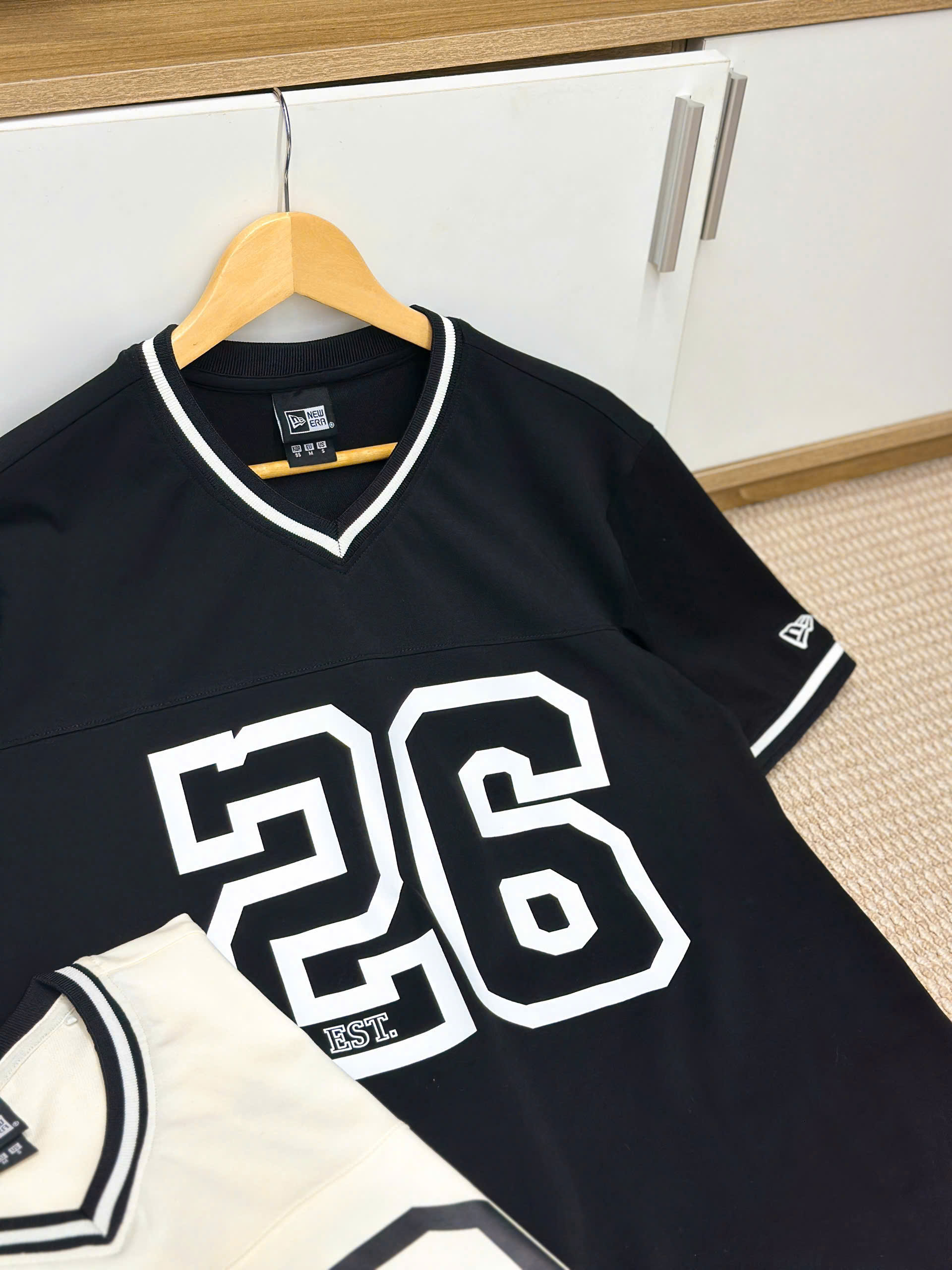 2759 - Áo New Era 26 Japan Đen [HÀNG CHÍNH HÃNG]