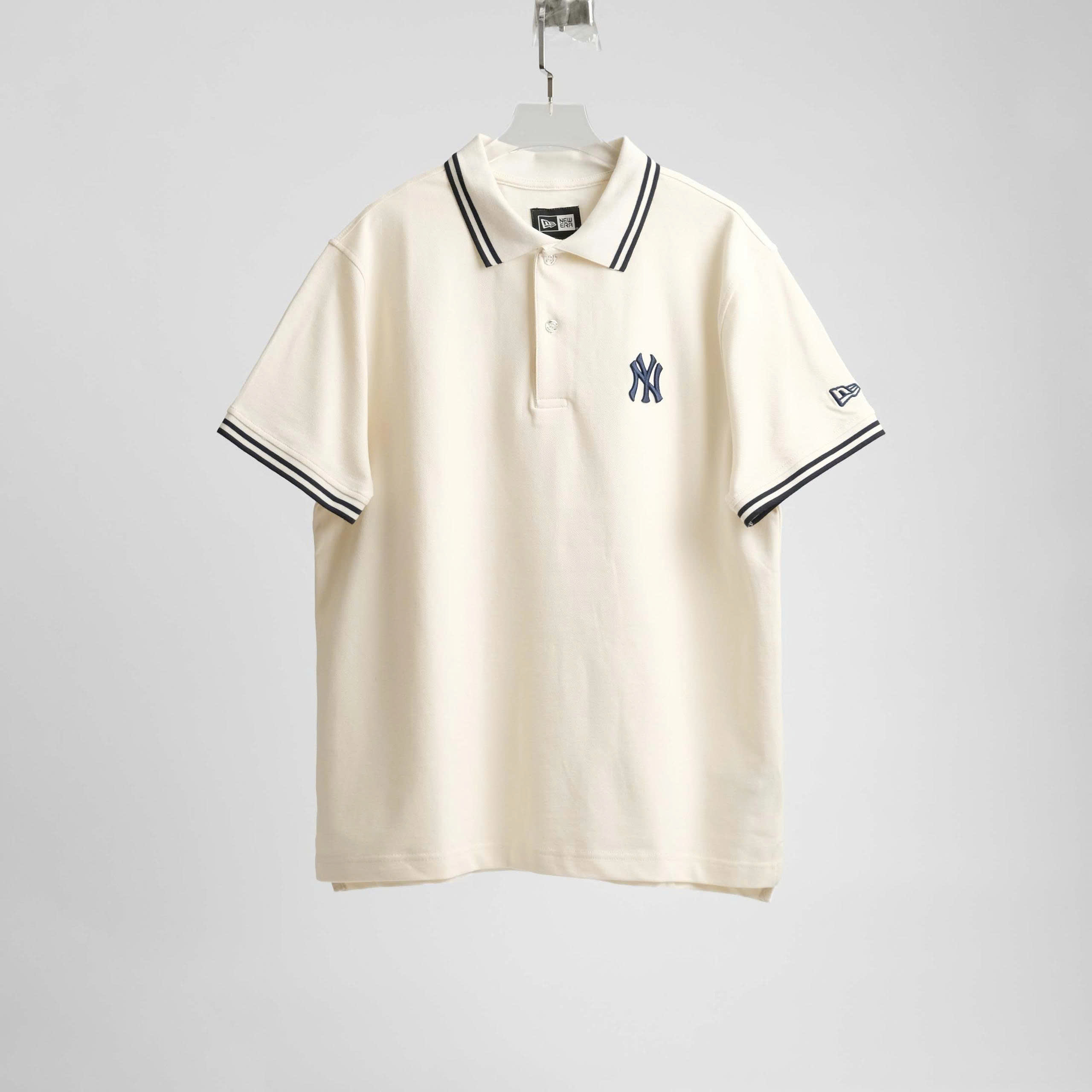 2774 - Áo Polo New Era NY Trắng Kem Thêu Xanh Navy [HÀNG CHÍNH HÃNG]