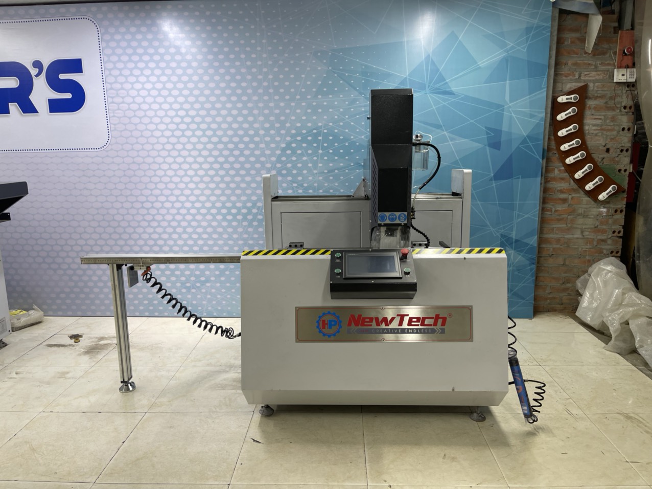 Máy Phay Khóa CNC HP01-FKCNC-800