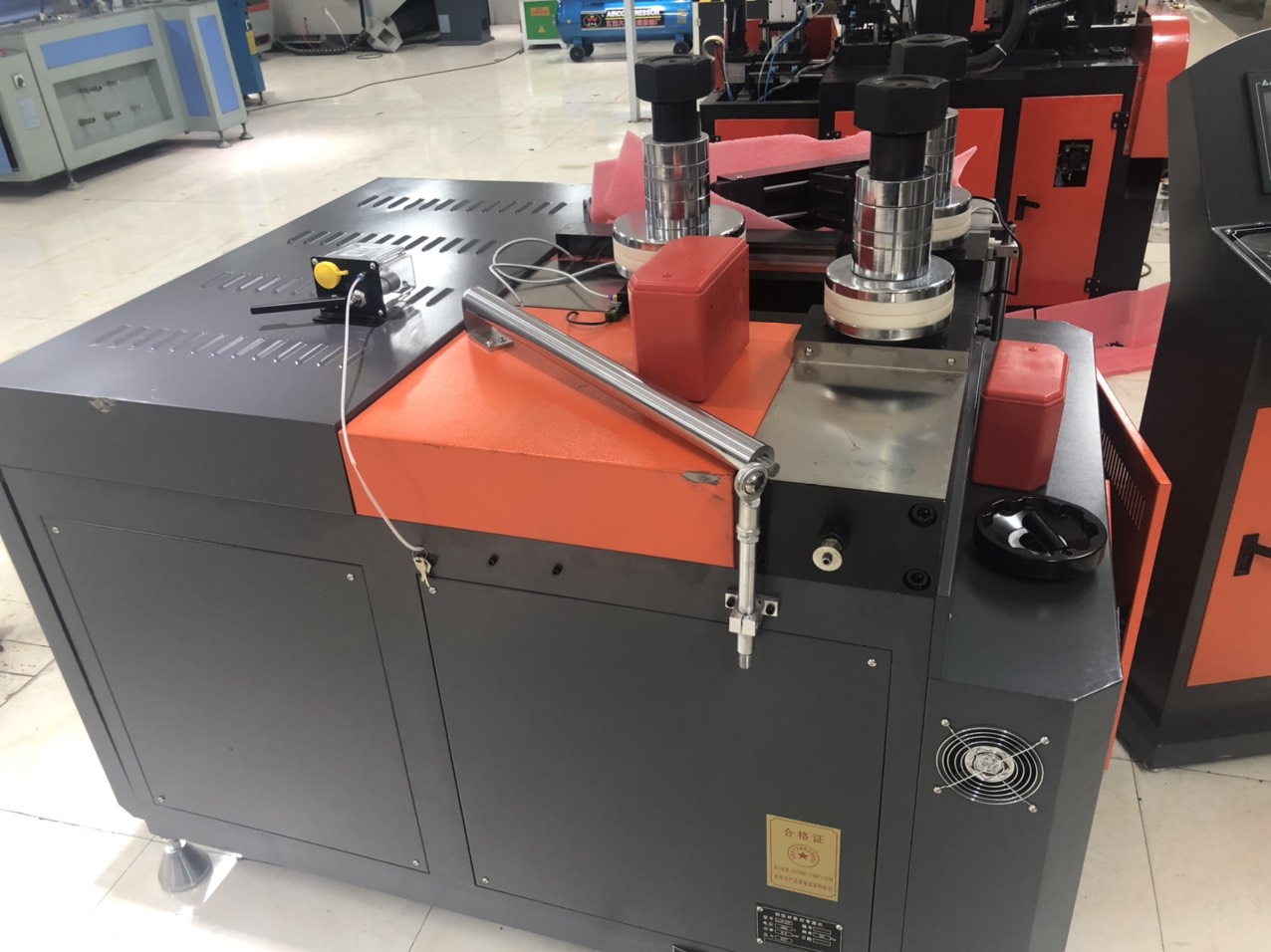 Máy Uốn Vòm CNC HP05-UV200CNC-1