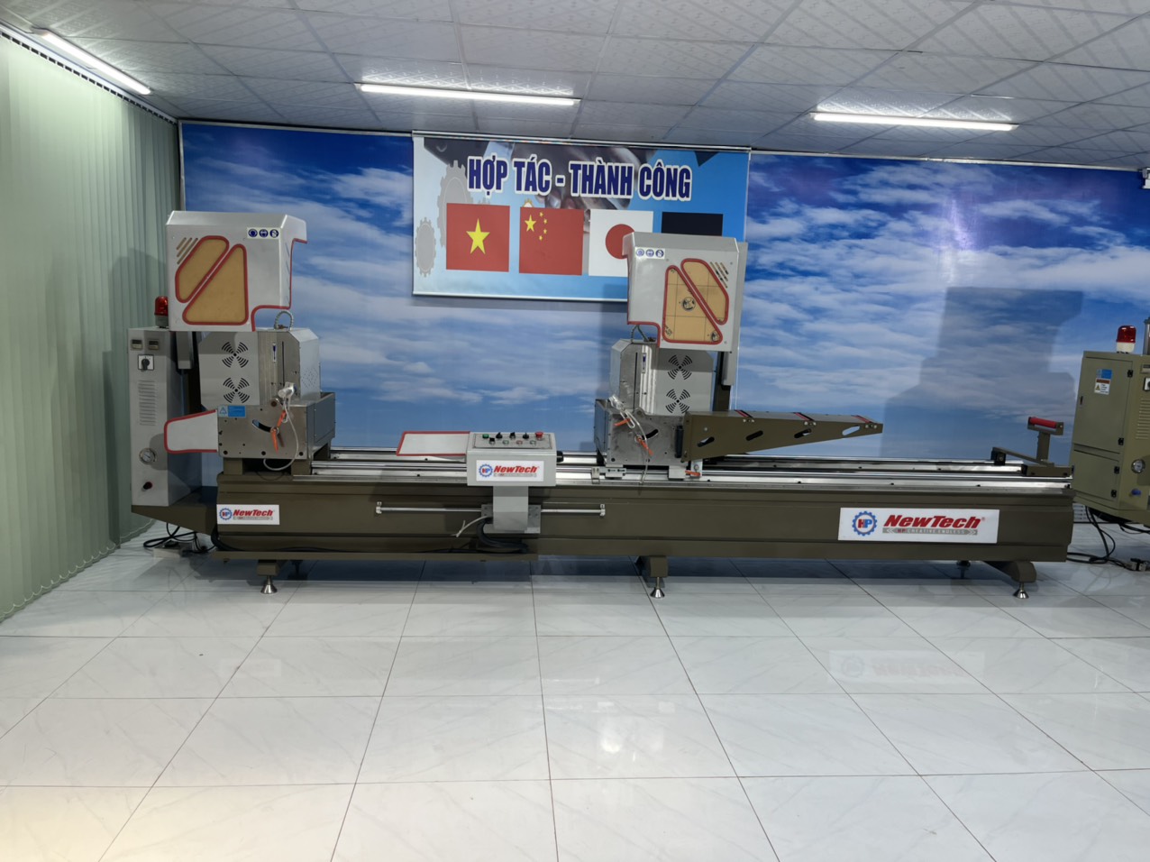 Máy Cắt Nhôm Hai Đầu HP02-A500x3700