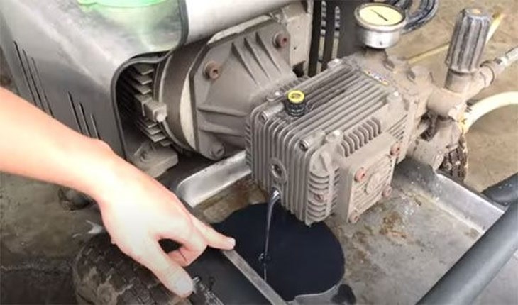 Bí Quyết Thay Dầu Máy Rửa Xe Cao Áp Giúp Tăng Tuổi Thọ Lên Đến 10 Năm