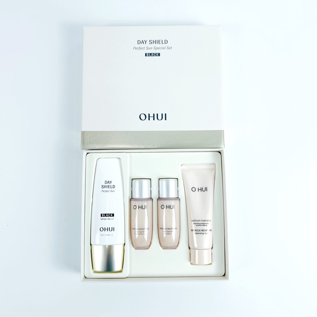 Set kem chống nắng ohui đen 42kw (30ea)