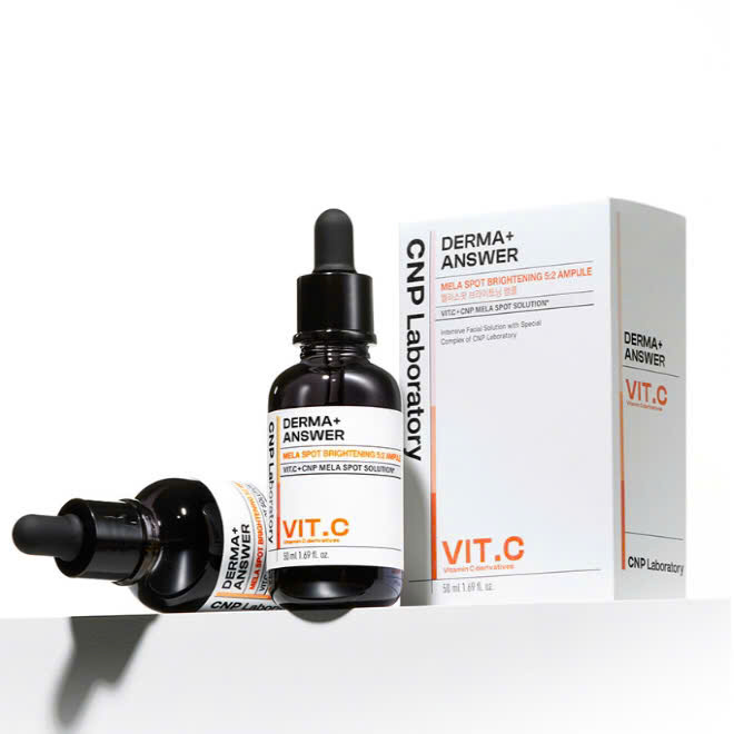 Tinh chất vitamin C mờ thâm dưỡng trắng CNP 50ml