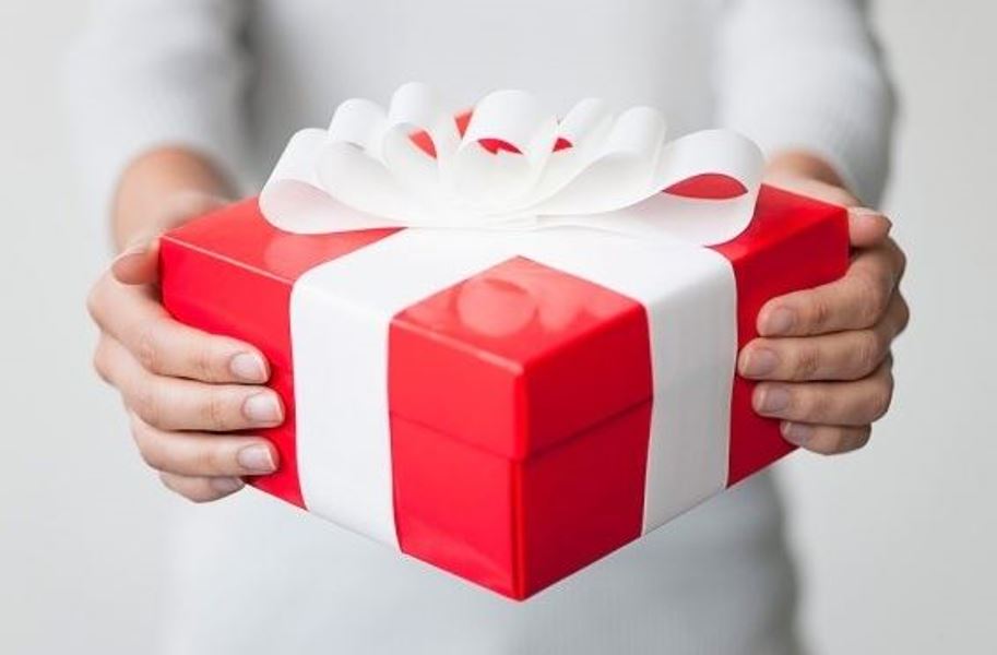 Quà 20-11 cho thầy cô tri ân, thiết thực