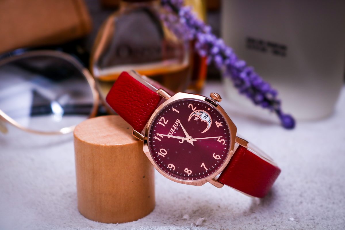 Đồng Hồ JULIUS JA-1211D Dây Da (Mặt Đỏ)