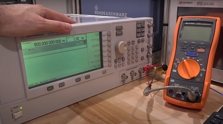 Máy phát tín hiệu Agilent Keysight HP