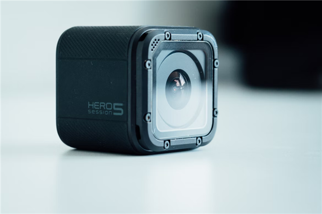 Dòng máy nhẹ và nhỏ gọn nhất - GoPro Hero Session 4