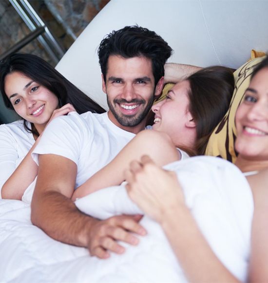 Đàn Ông Hay Phụ Nữ Dễ Ngoại Tình Hơn? Góc Nhìn Từ Khoa Học và Xã Hội