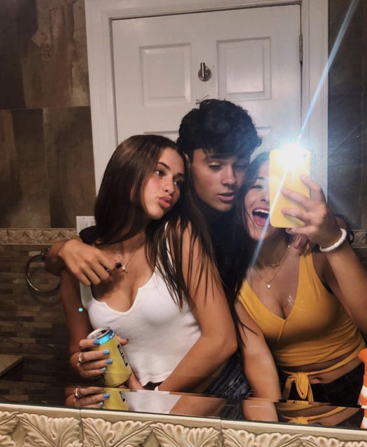 Đàn Ông Hay Phụ Nữ Dễ Ngoại Tình Hơn? Góc Nhìn Từ Khoa Học và Xã Hội