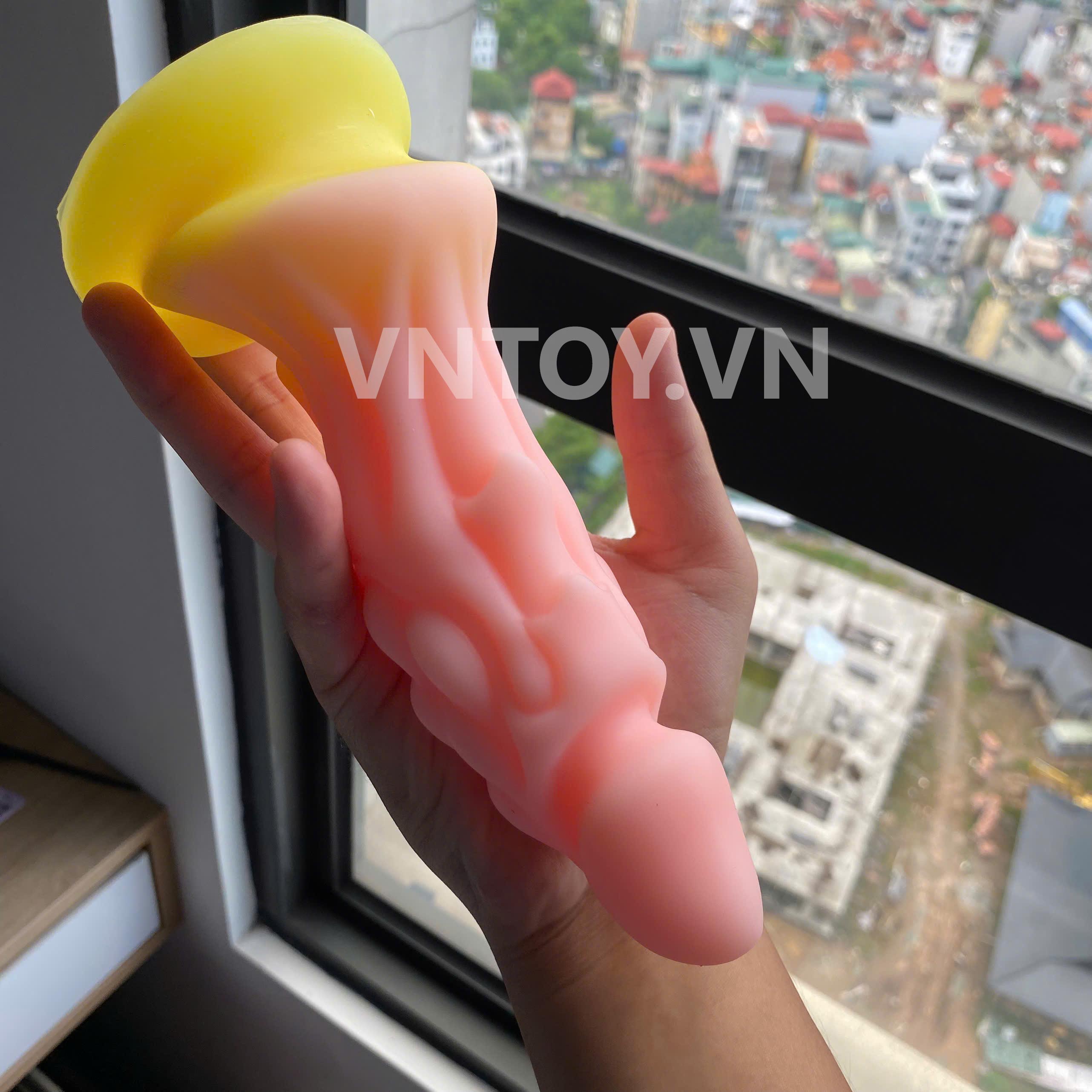 Dương vật giả fantasy silicon mềm mịn hình dáng sừng kỳ lân hoa bầu màu sắc sặc sỡ