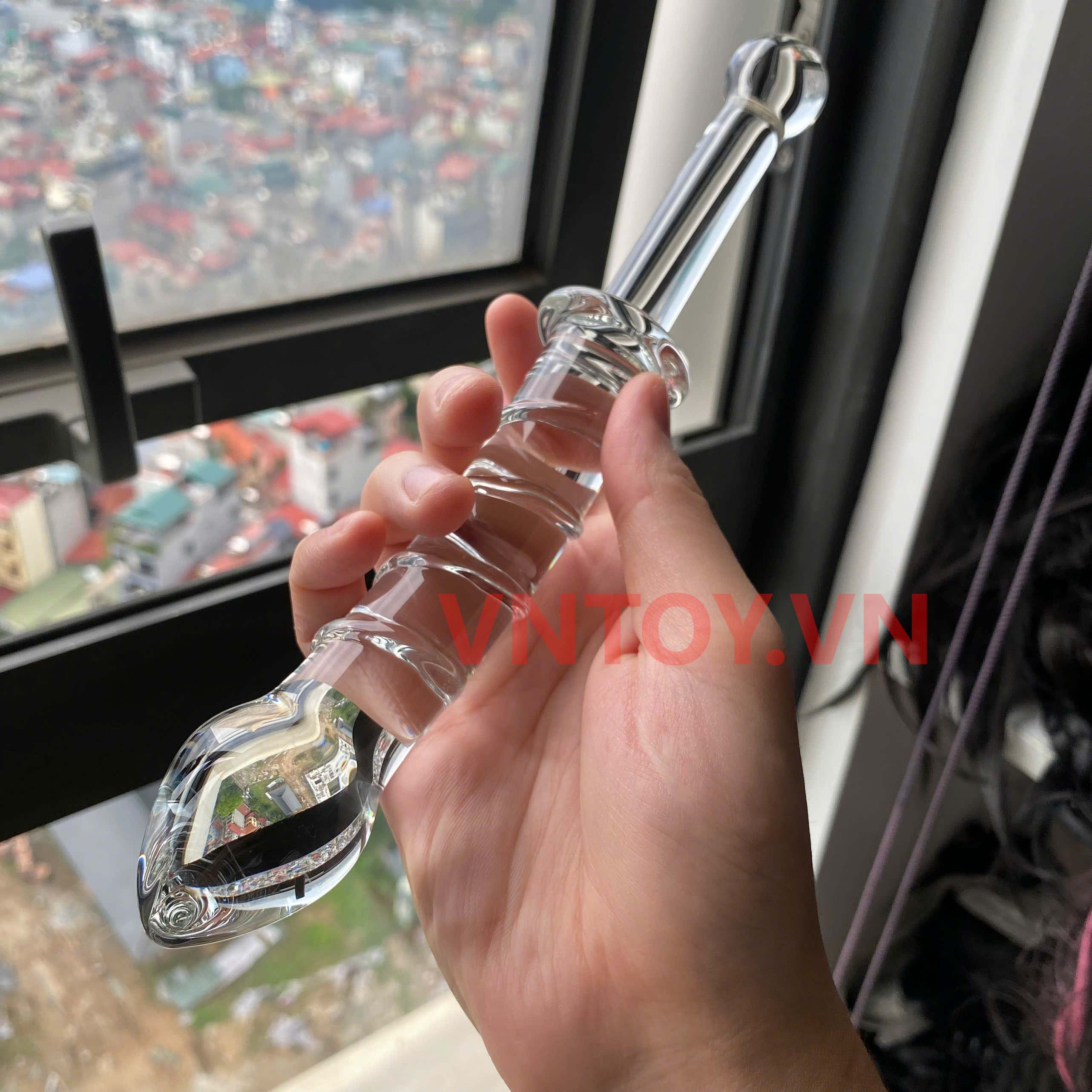 Dương vật giả thủy tinh cao cấp massage điểm G có tay cầm dài
