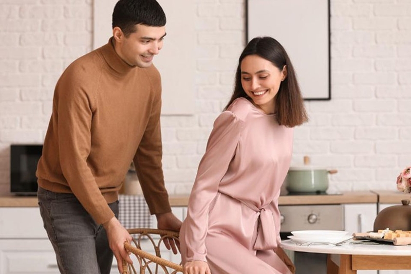 Tính Ga Lăng Là Gì? Những Đặc Điểm Khiến Một Người Đàn Ông Trở Nên Cuốn Hút