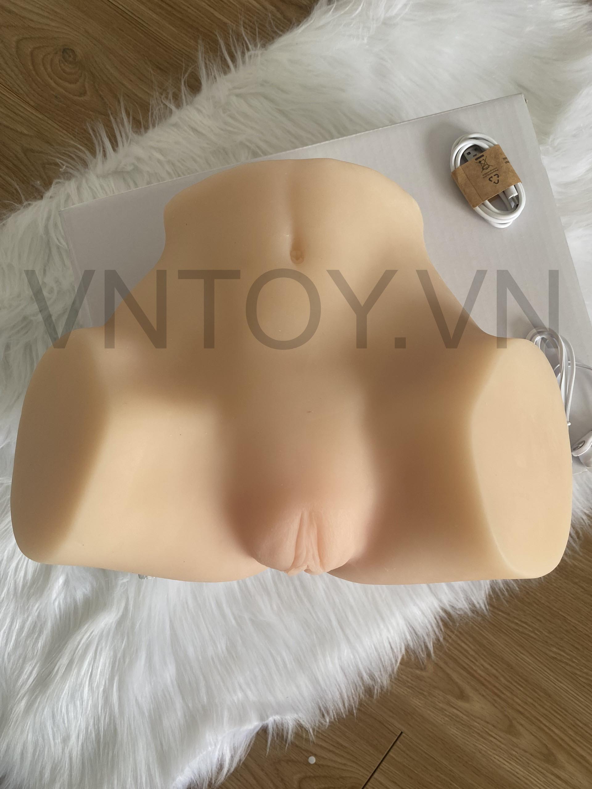 Mông Giả Nguyên Khối Siêu Cấp Rên La Tặng Kèm Tai Nghe Tỉ Lệ Người Thật TOY0114 – Cảm Giác Như Thật 99%