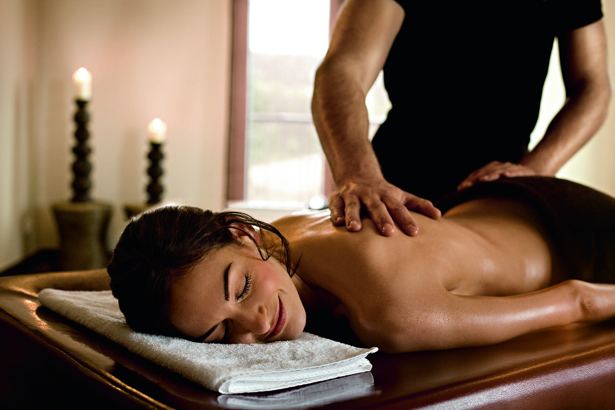 Nhu Cầu Sinh Lý Nữ Khi Xa Người Yêu: Những Cách Giải Tỏa An Toàn Và Tinh Tế