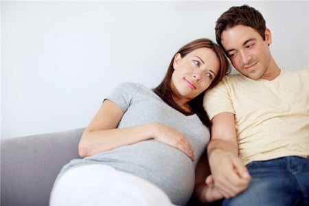 Quan Hệ Khi Mang Thai Có Ảnh Hưởng Gì Không? An Toàn Hay Nguy Hiểm?