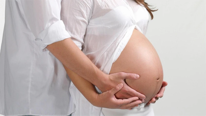 Quan Hệ Khi Mang Thai Có Ảnh Hưởng Gì Không? An Toàn Hay Nguy Hiểm?