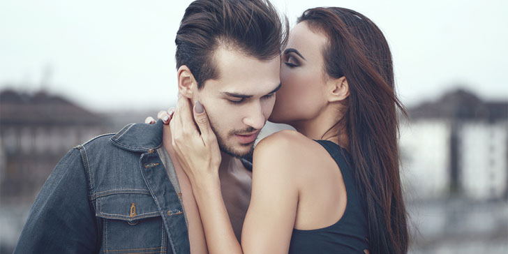 Tính chiếm hữu là gì? Chiếm hữu có phải là thể hiện tình yêu đích thực?