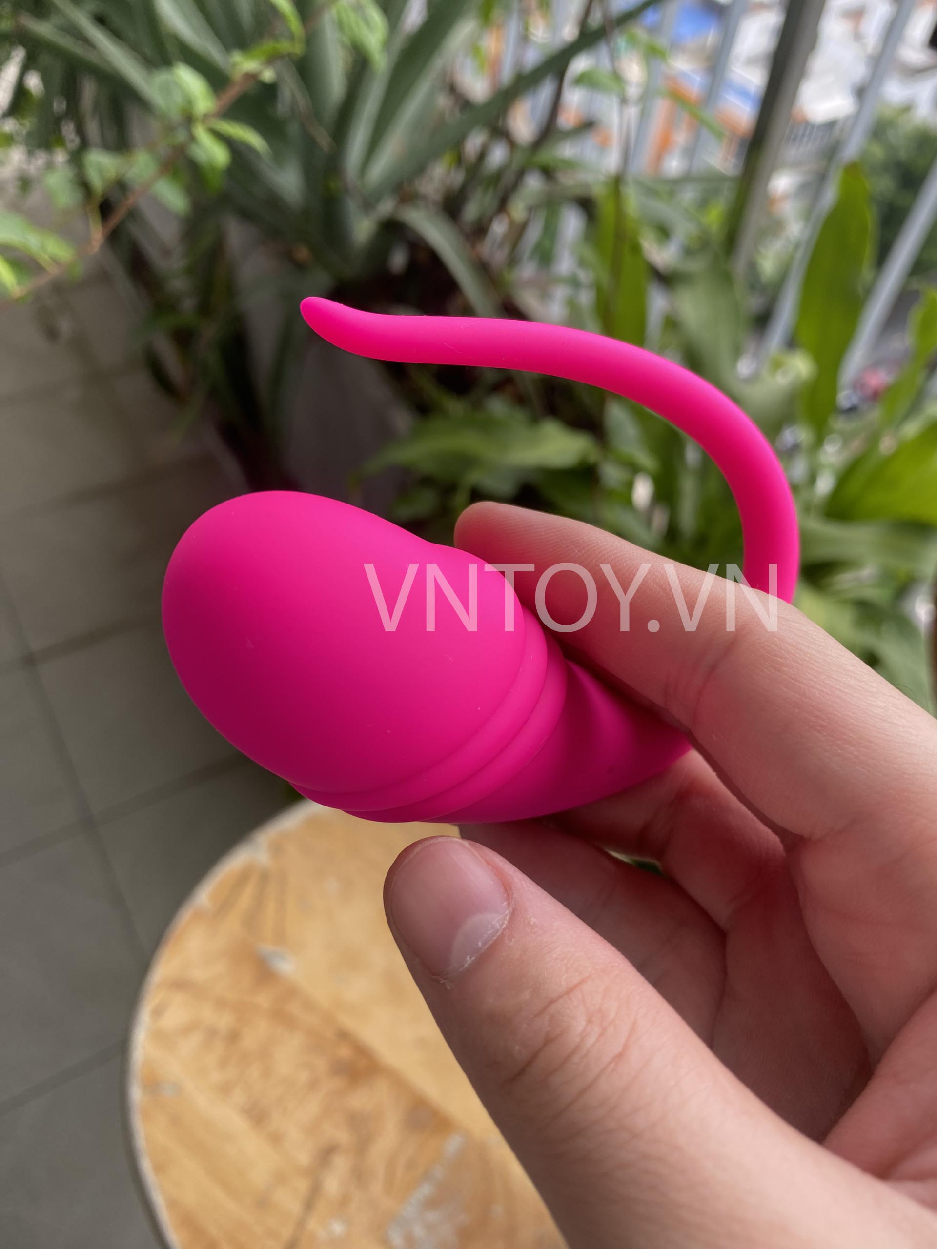 Trứng rung thiên nga kết nối App Bluetooth Lovespouse rung 2 điểm điều khiển từ xa
