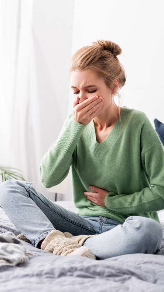 Uống thuốc tránh thai dưới 18 tuổi có sao không? Có ảnh hưởng gì đến sau này không? Giải đáp chi tiết 