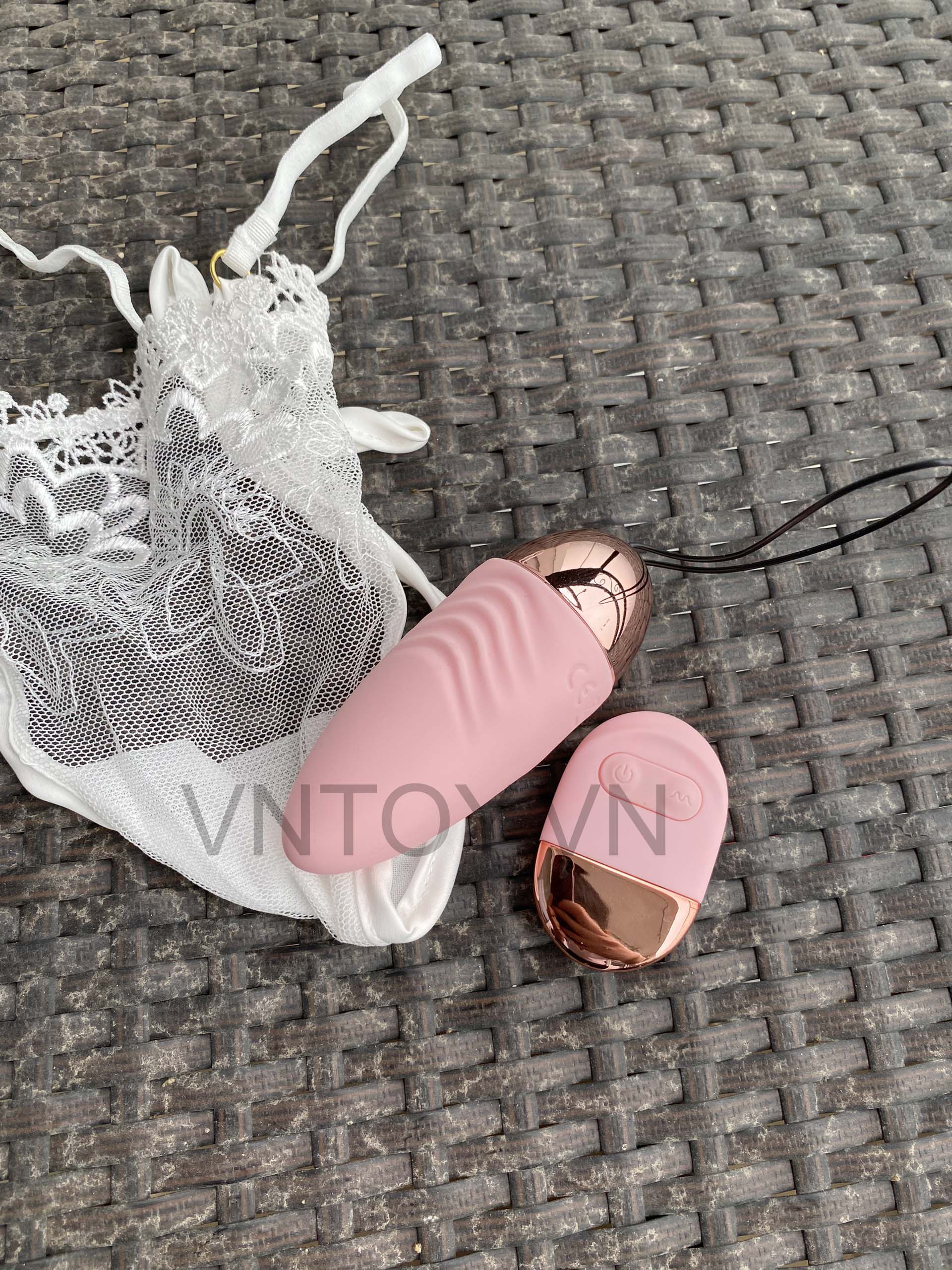 Trứng rung điều khiển từ xa 12 chế độ rung cao cấp