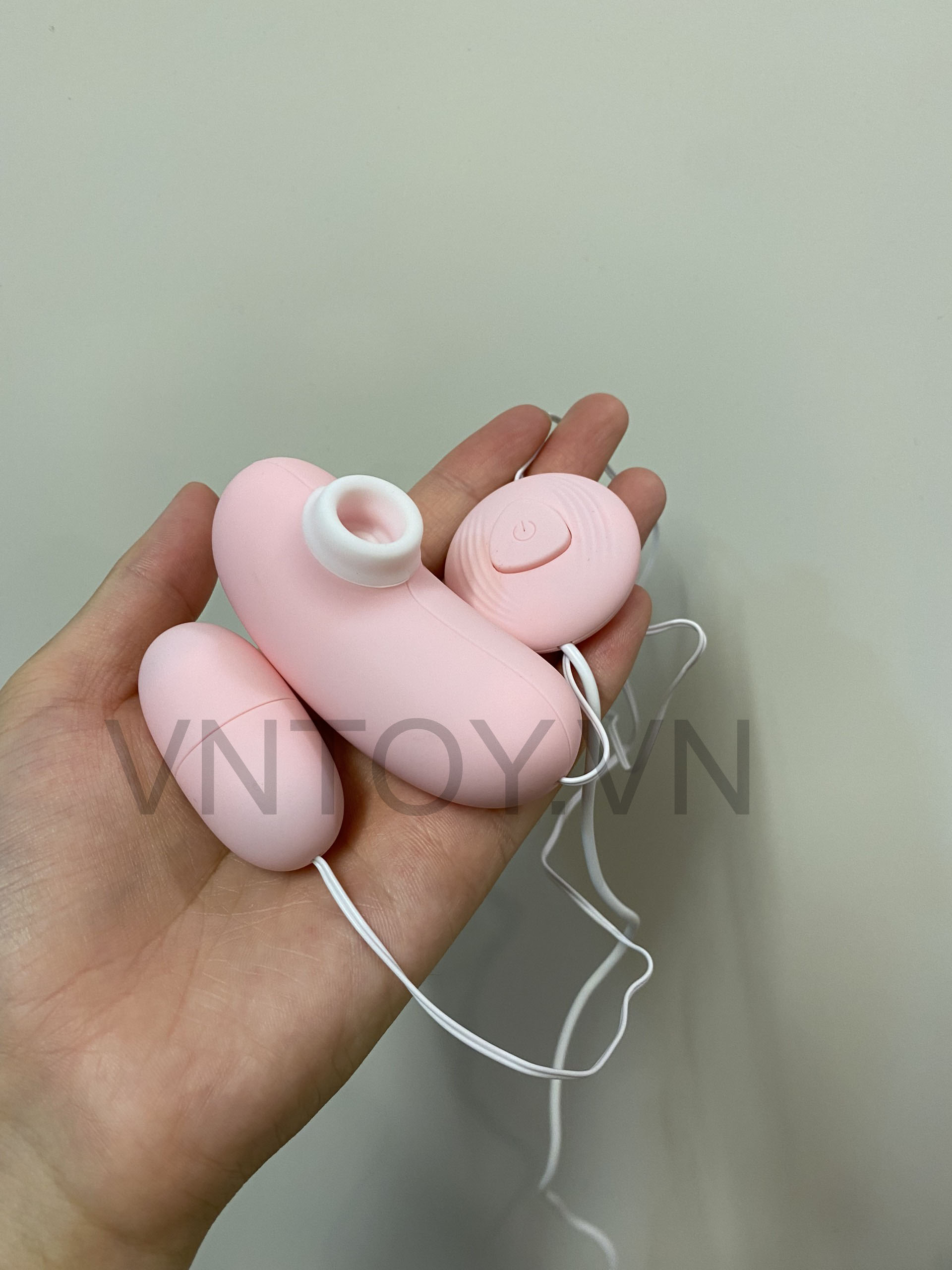 Trứng rung 2 đầu hút bú liếm âm đạo cắm USB kích thích điểm G