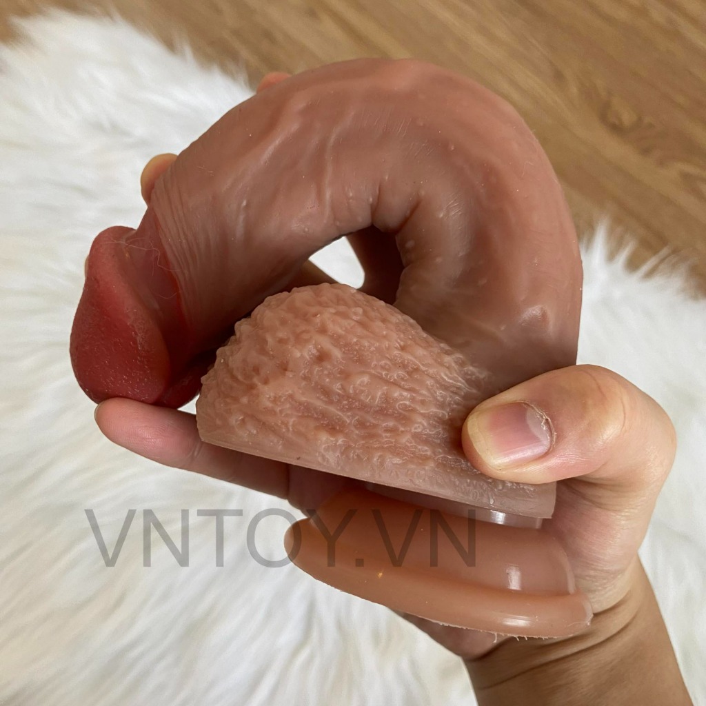 Dương vật giả phong cách châu Âu to khủng