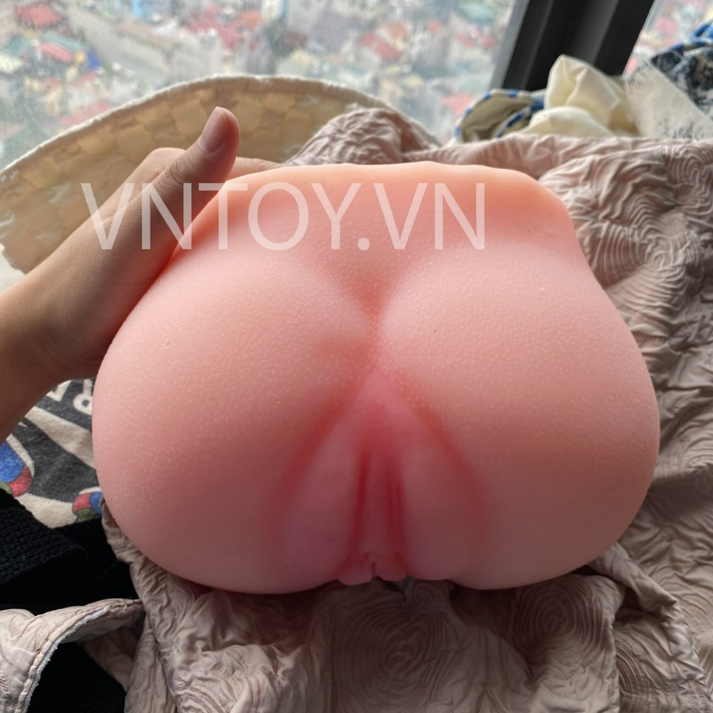 Âm đạo giả cỡ lớn tư thế ngửa bím múp rụp