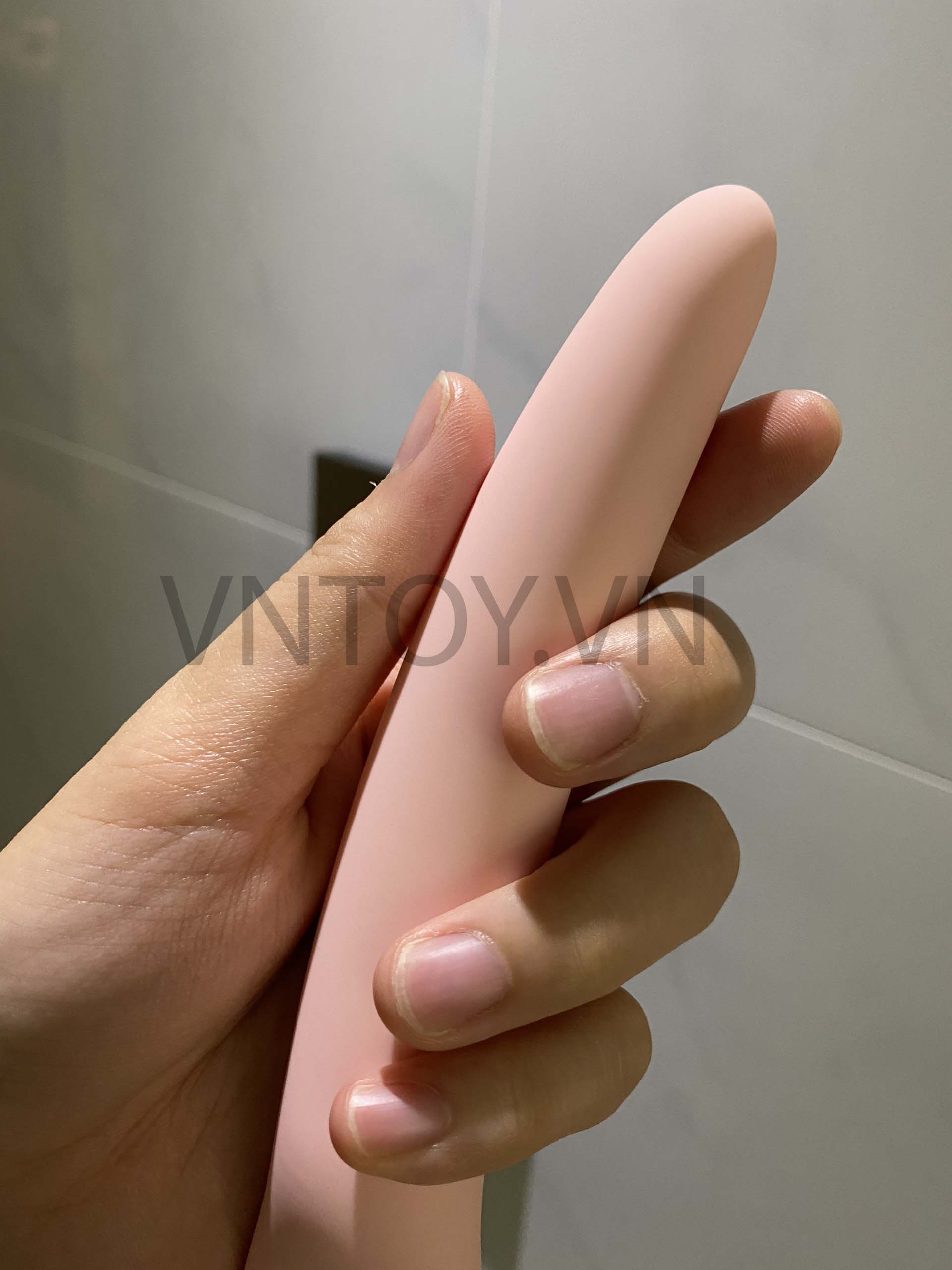 Dụng cụ cắm hậu môn hình lưỡi liềm