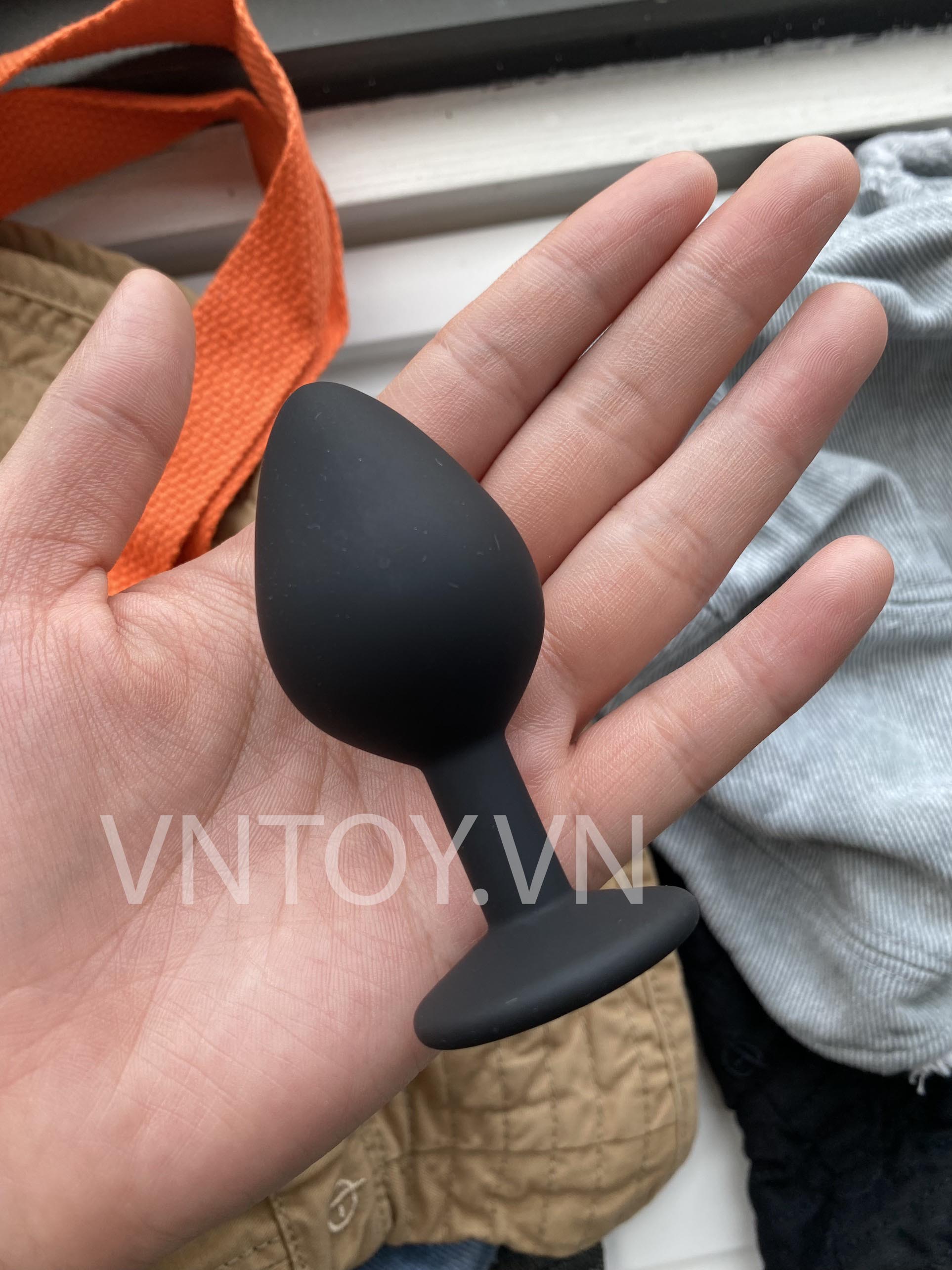 Nút gắn hậu môn Silicon đính đá