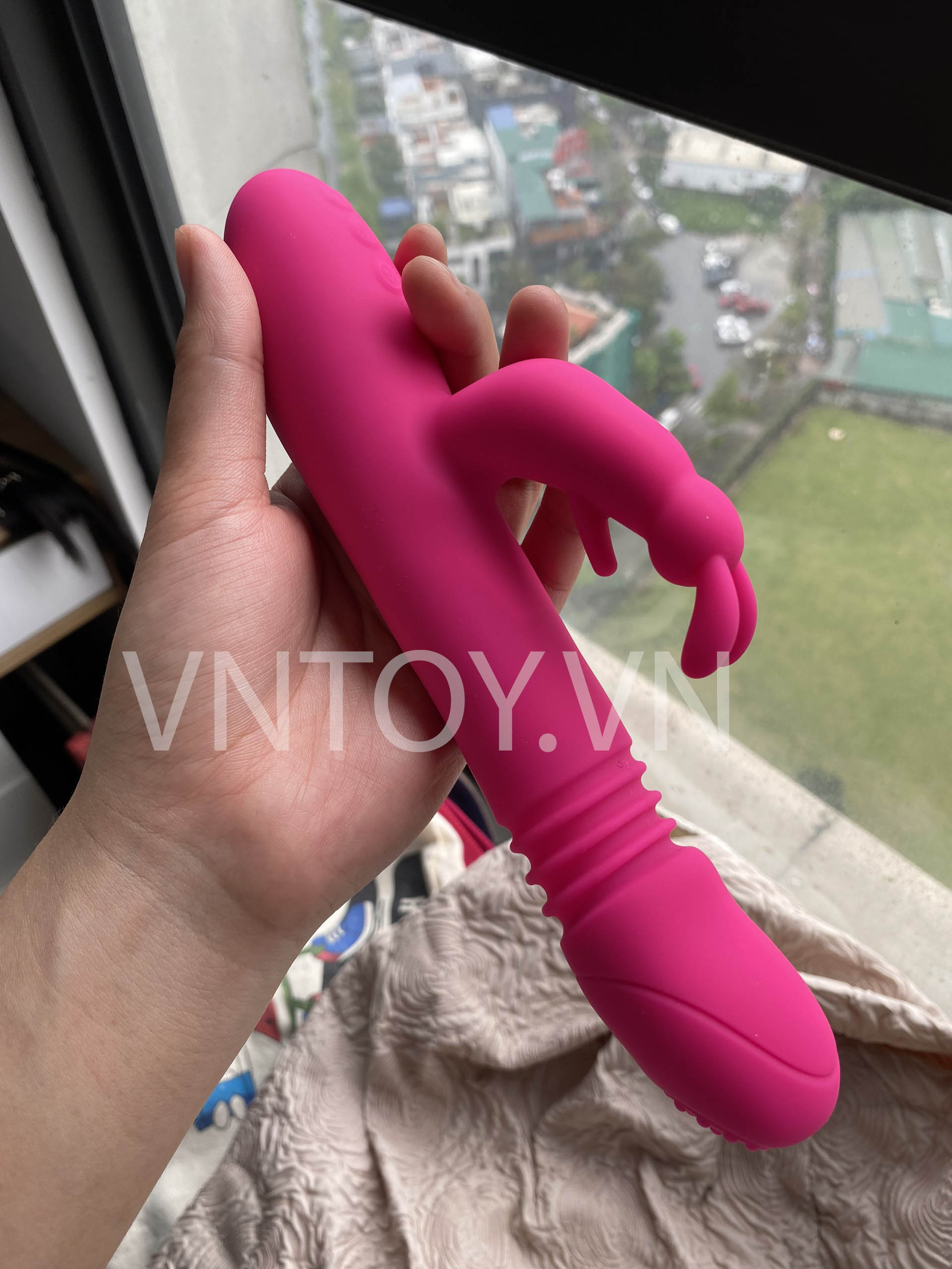 Dương vật giả cầm tay Rabbit rung thụt sưởi ấm